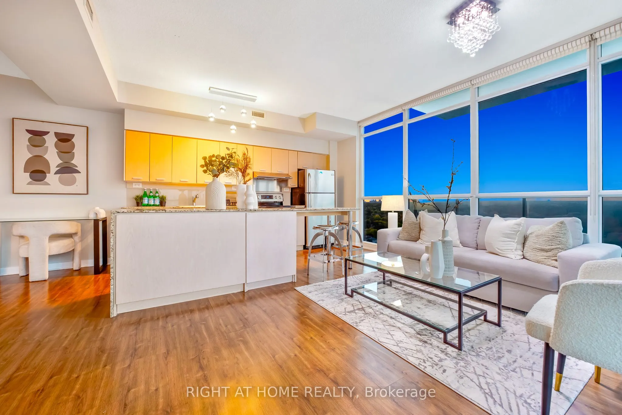 33 Singer Court, #2902