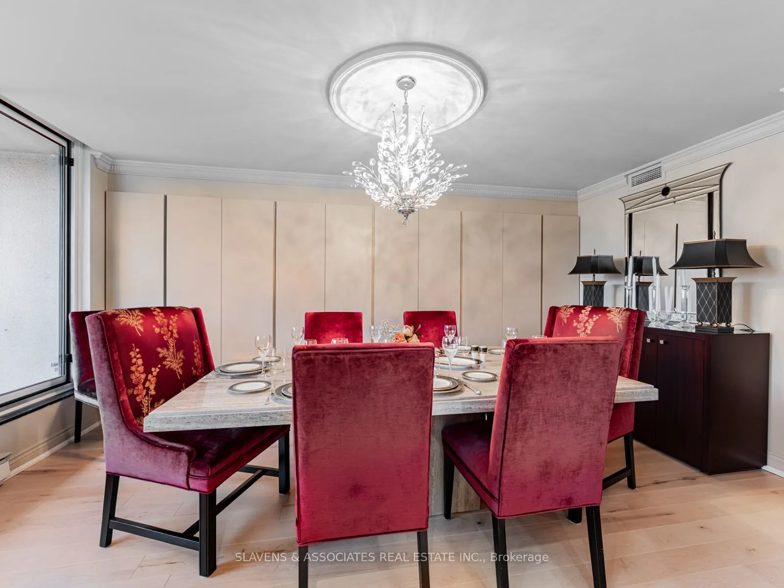 360 Bloor Street E, #106