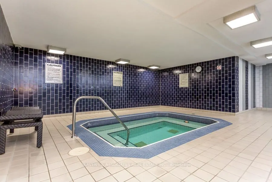 360 Bloor Street E, #106