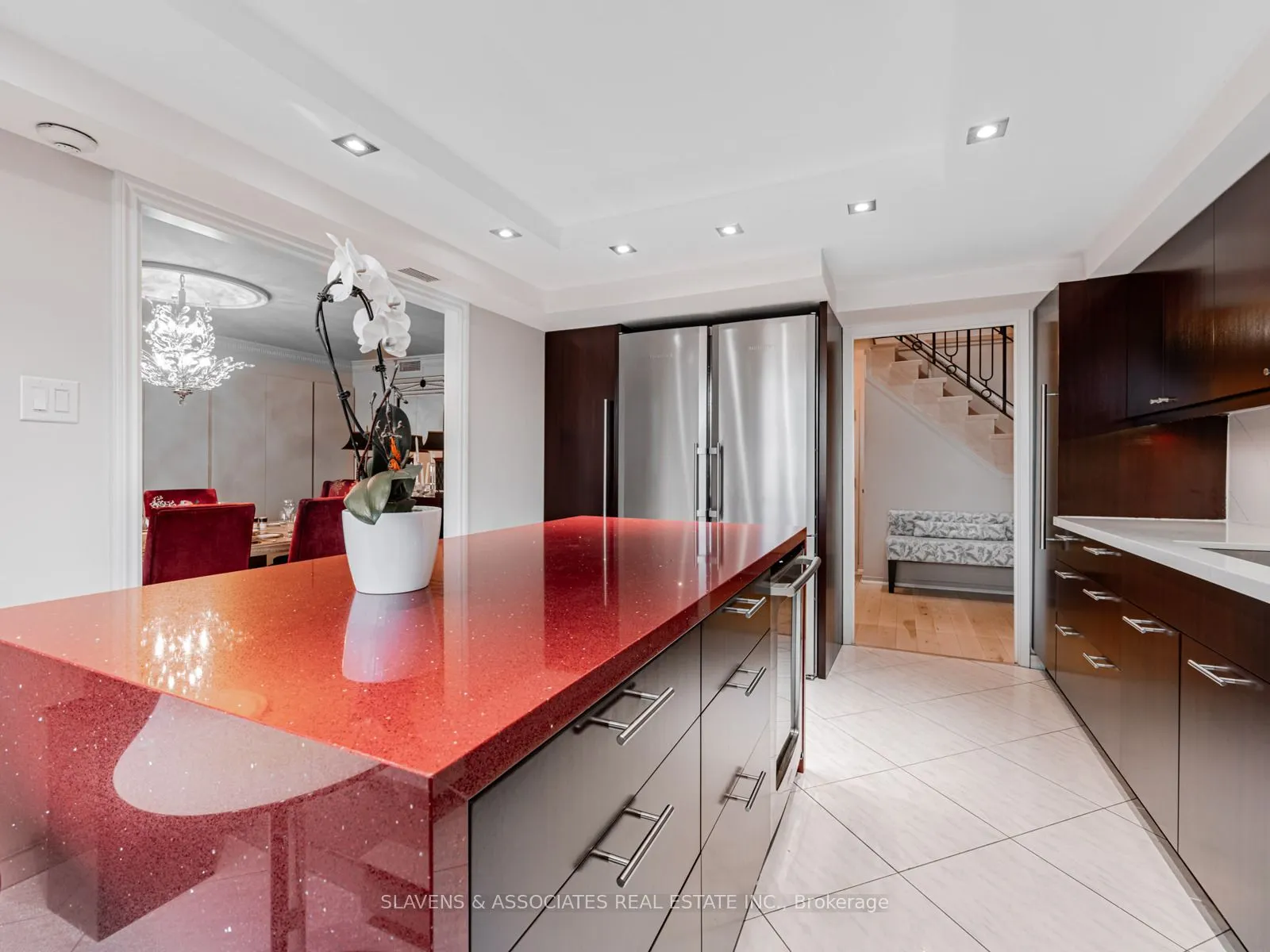 360 Bloor Street E, #106