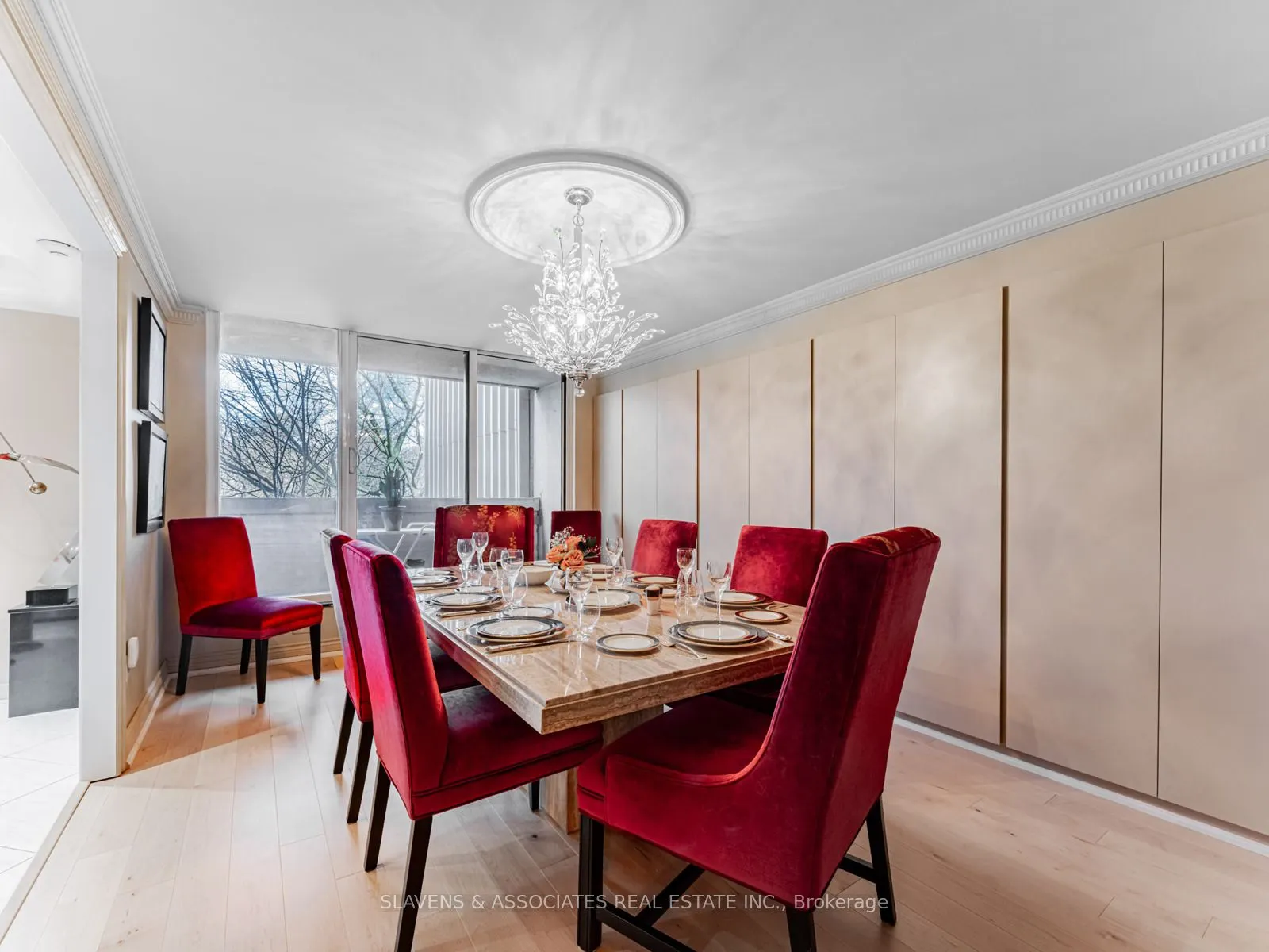 360 Bloor Street E, #106