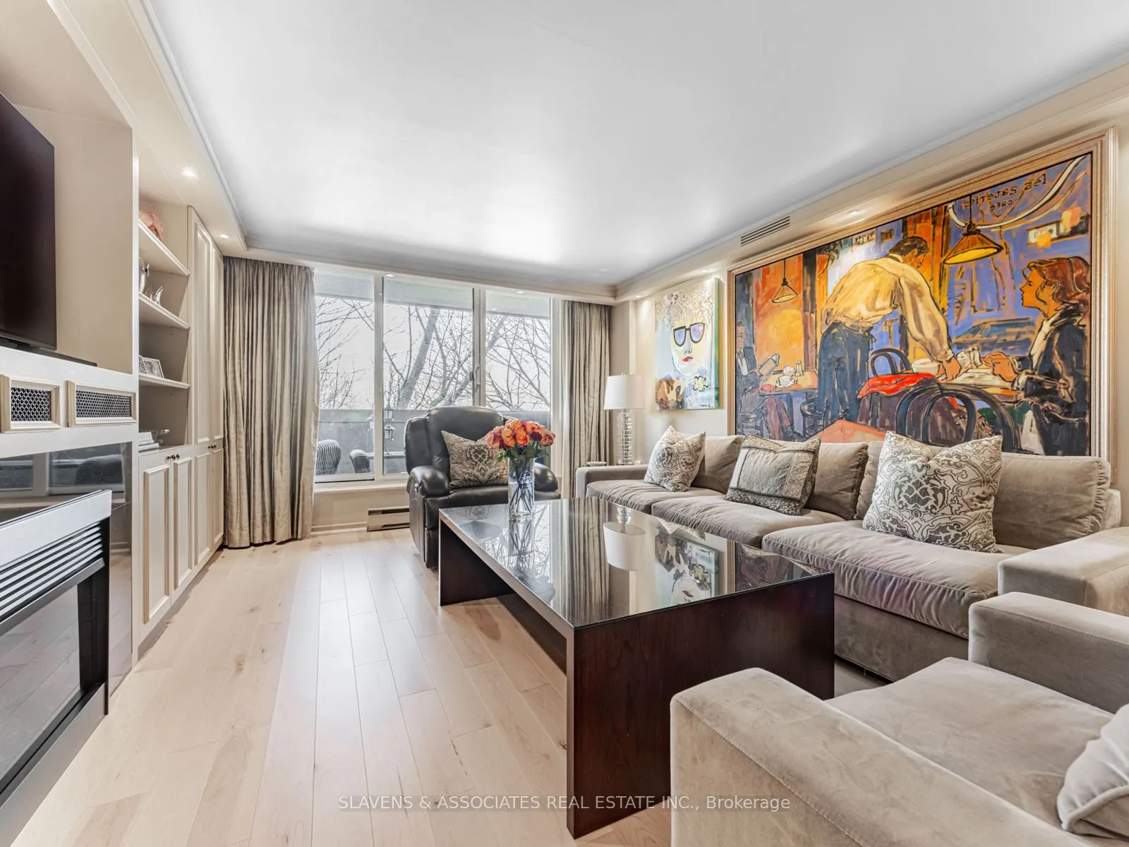 360 Bloor Street E, #106