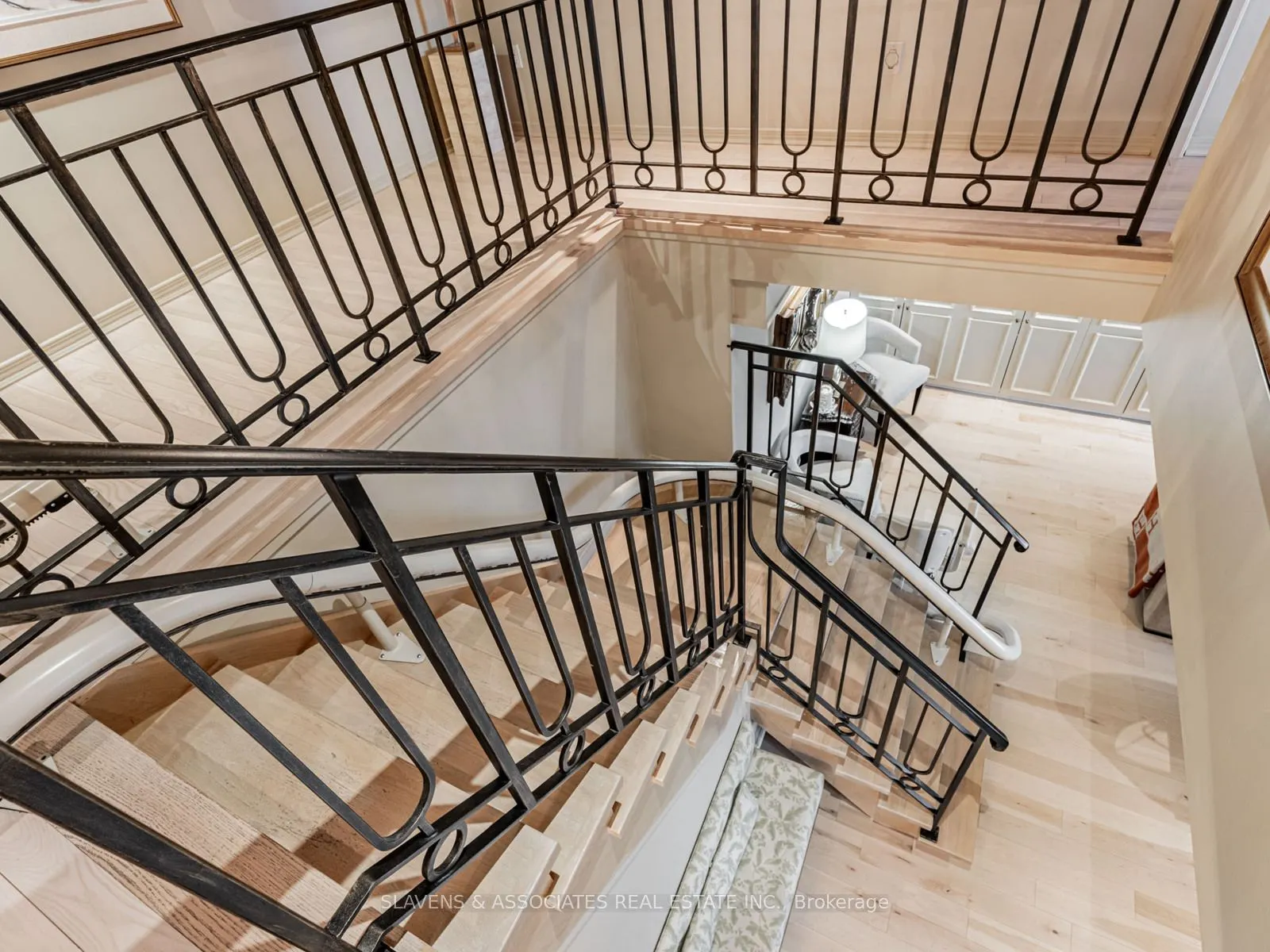 360 Bloor Street E, #106