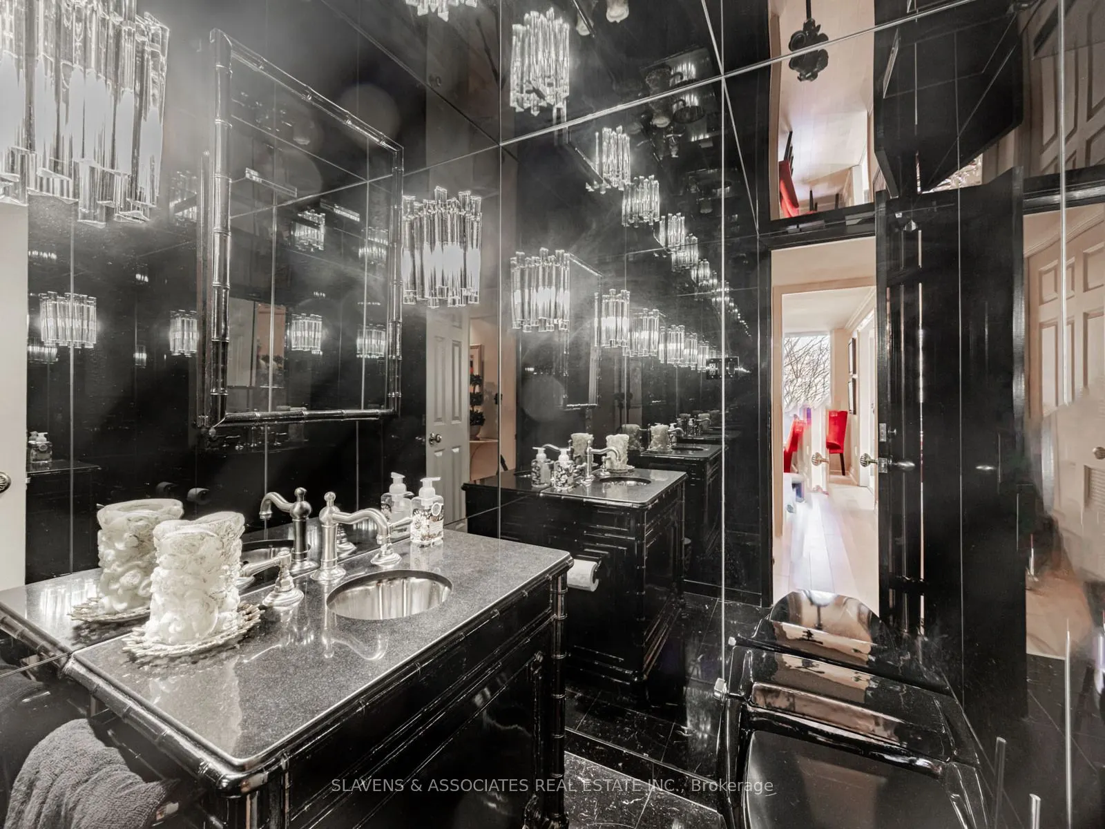 360 Bloor Street E, #106