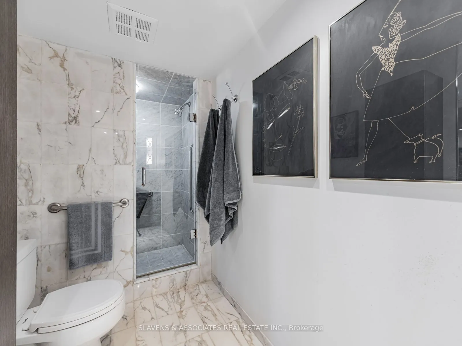 360 Bloor Street E, #106