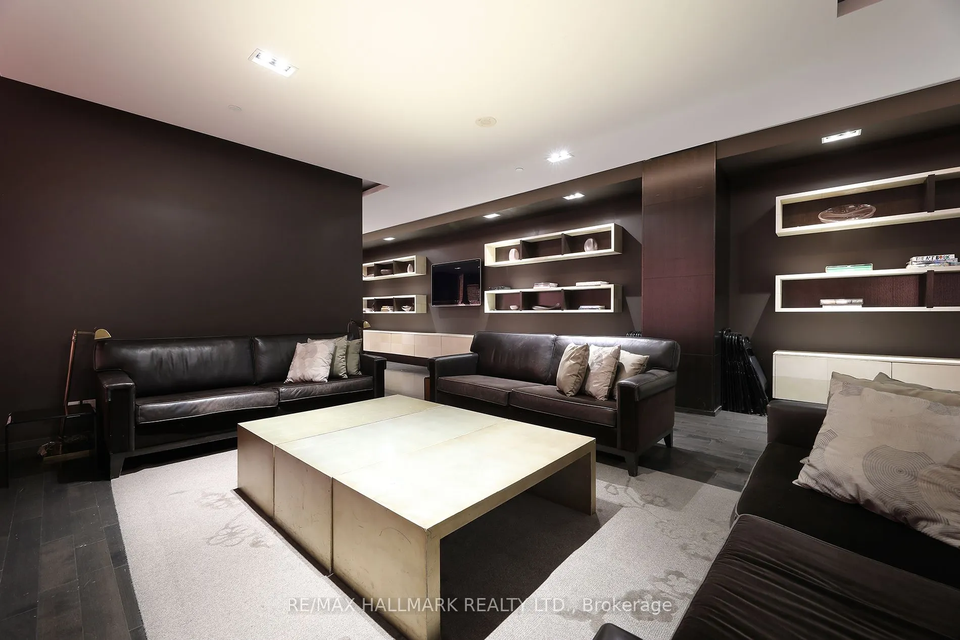 1 Bedford Road, #611