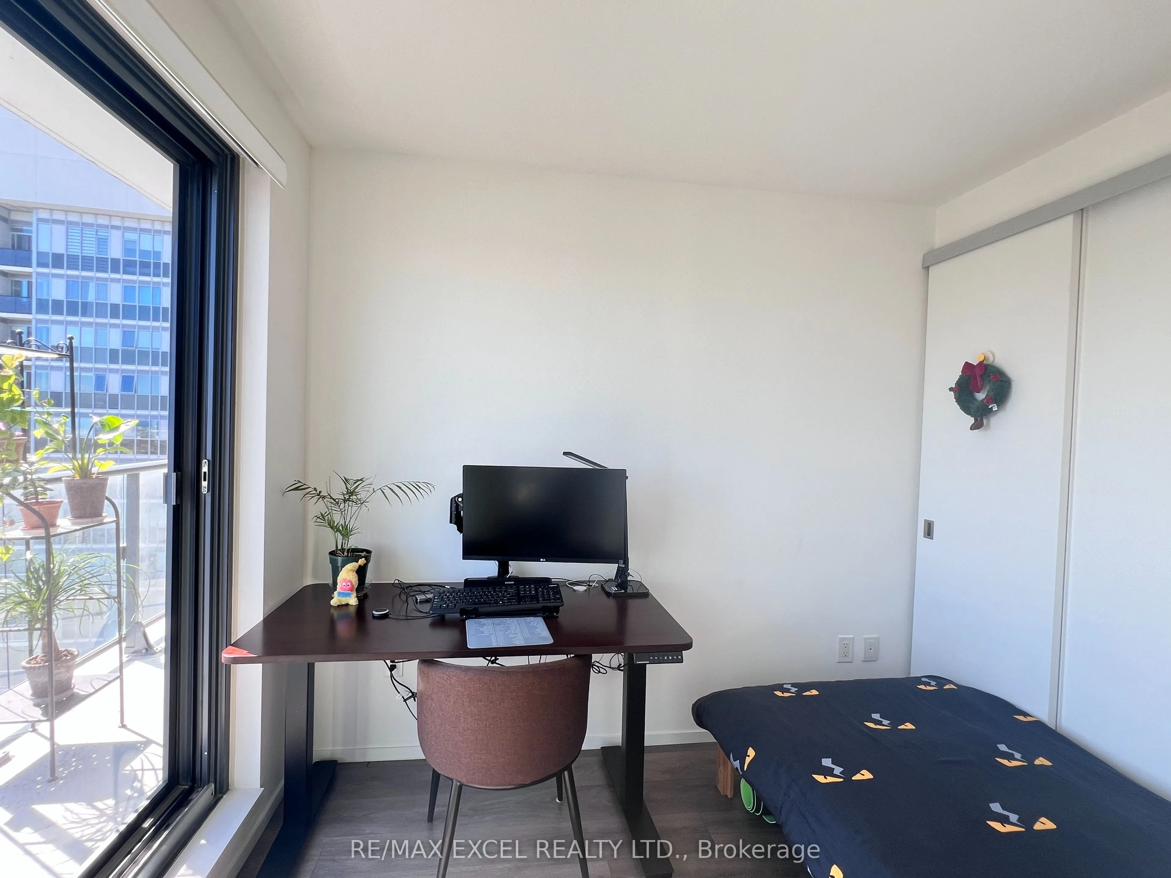 159 Dundas Street E, #3105