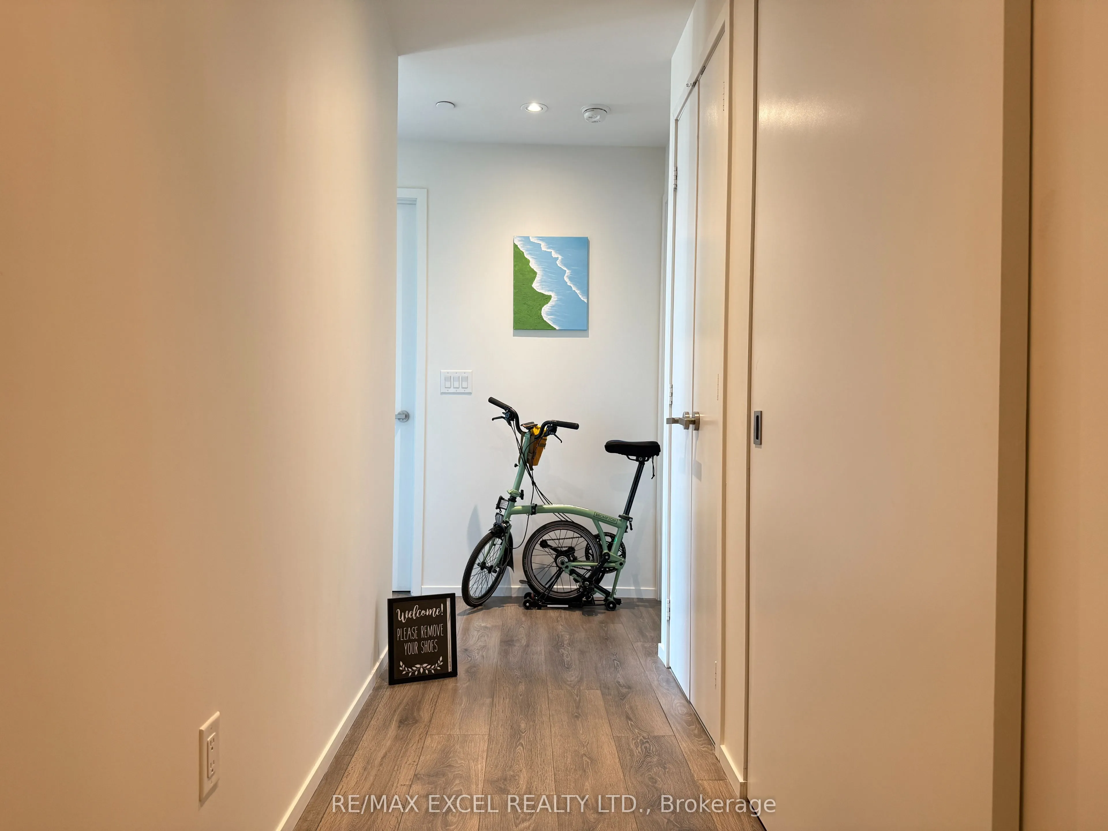 159 Dundas Street E, #3105