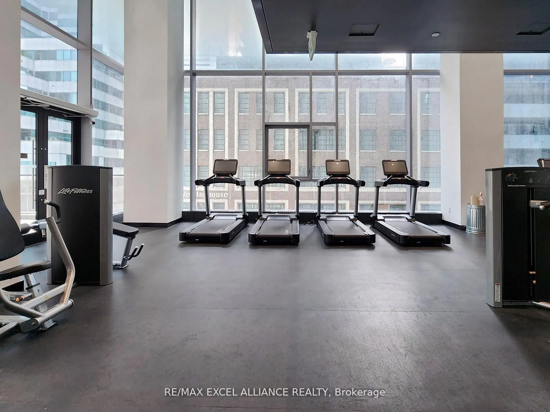 357 King Street W, #204