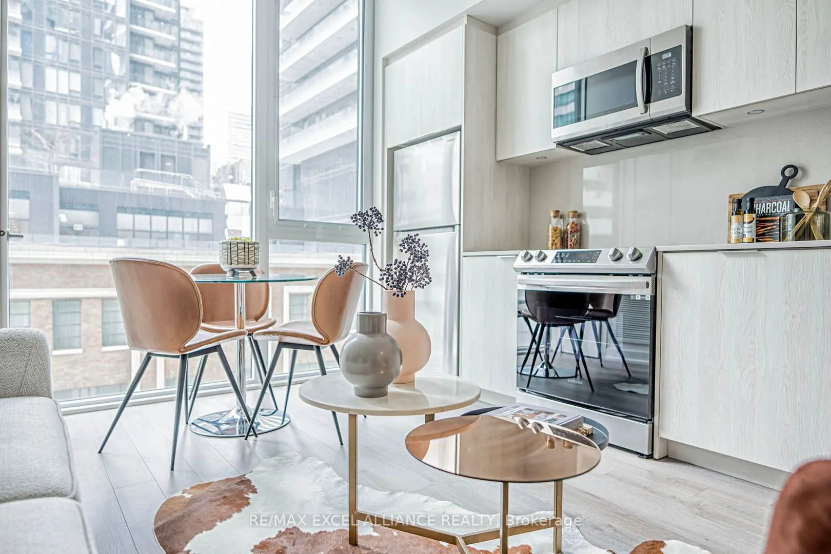 357 King Street W, #503