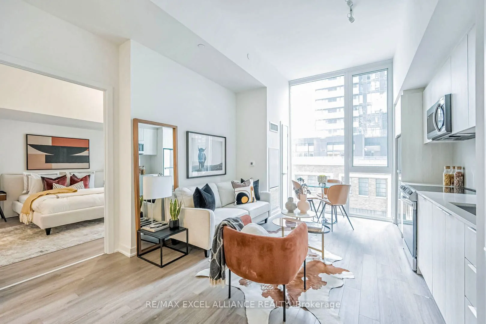 357 King Street W, #503