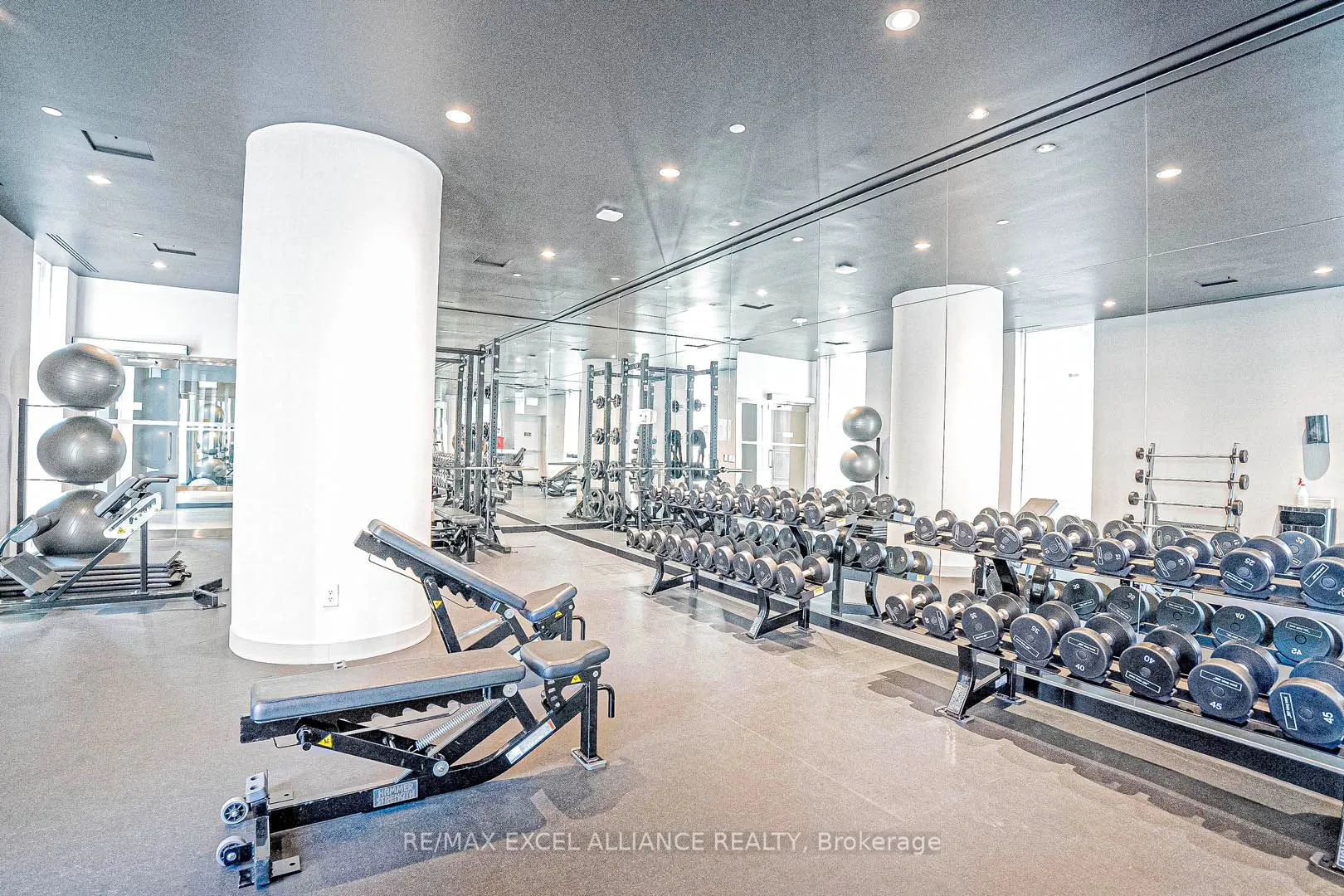 357 King Street W, #503