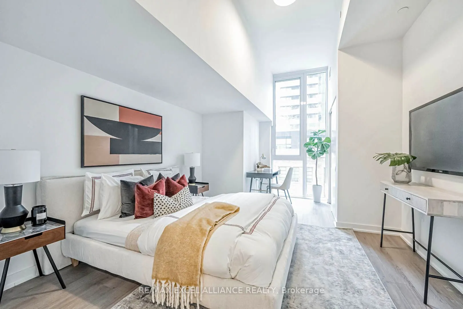 357 King Street W, #503