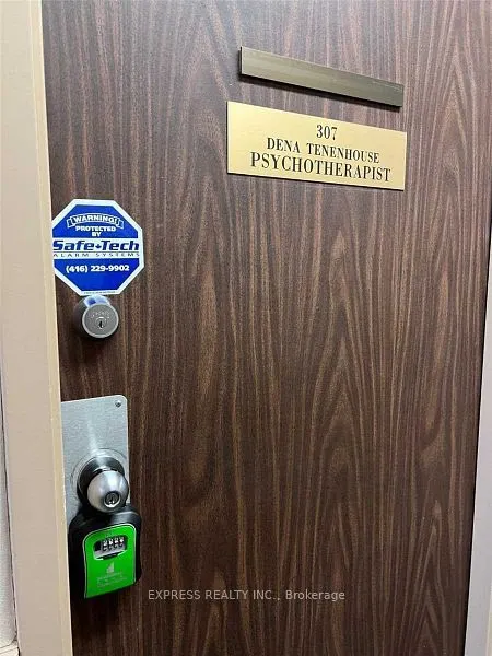 121 Willowdale Avenue, #307