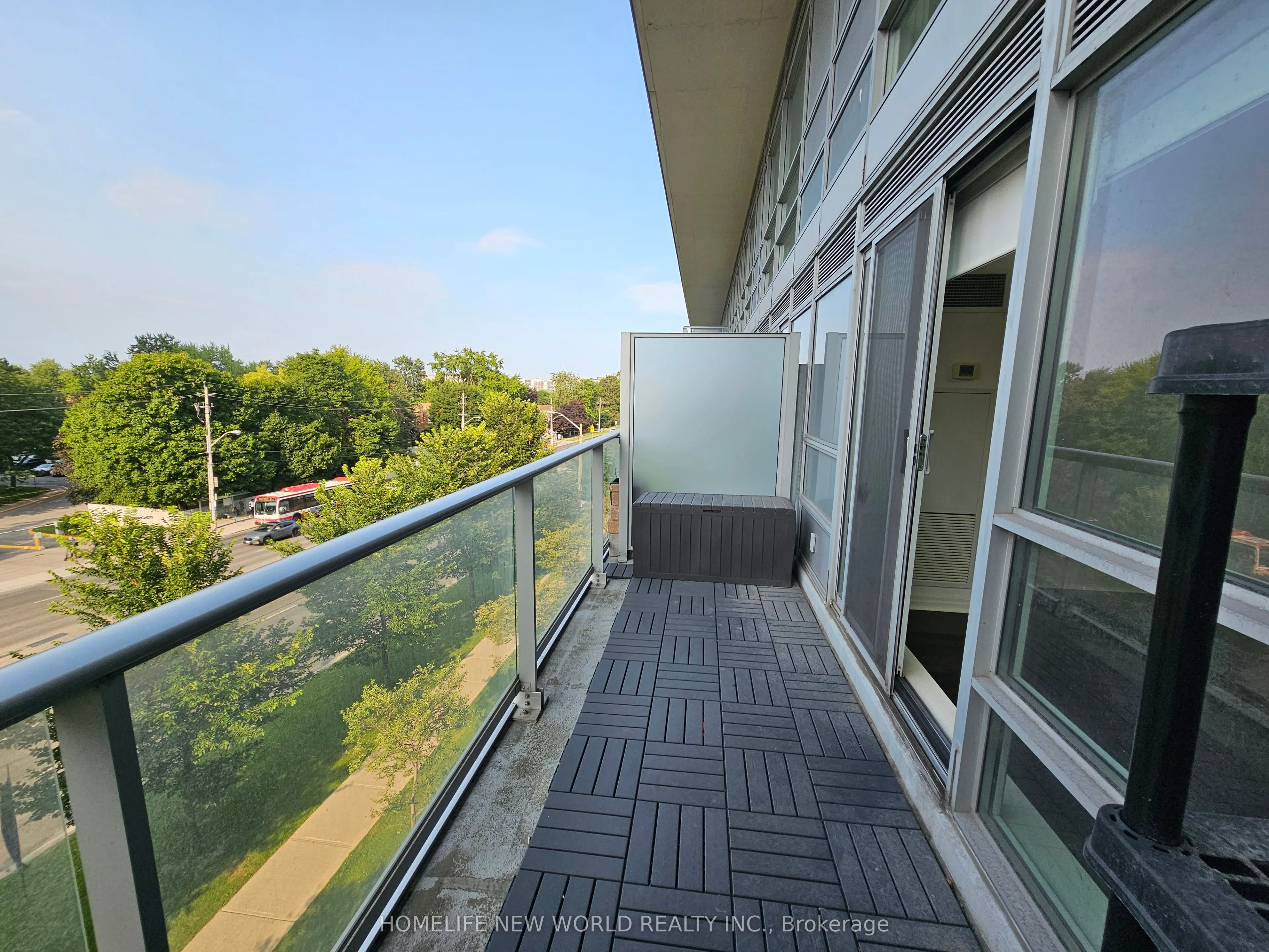 2035 Sheppard Avenue E, #329