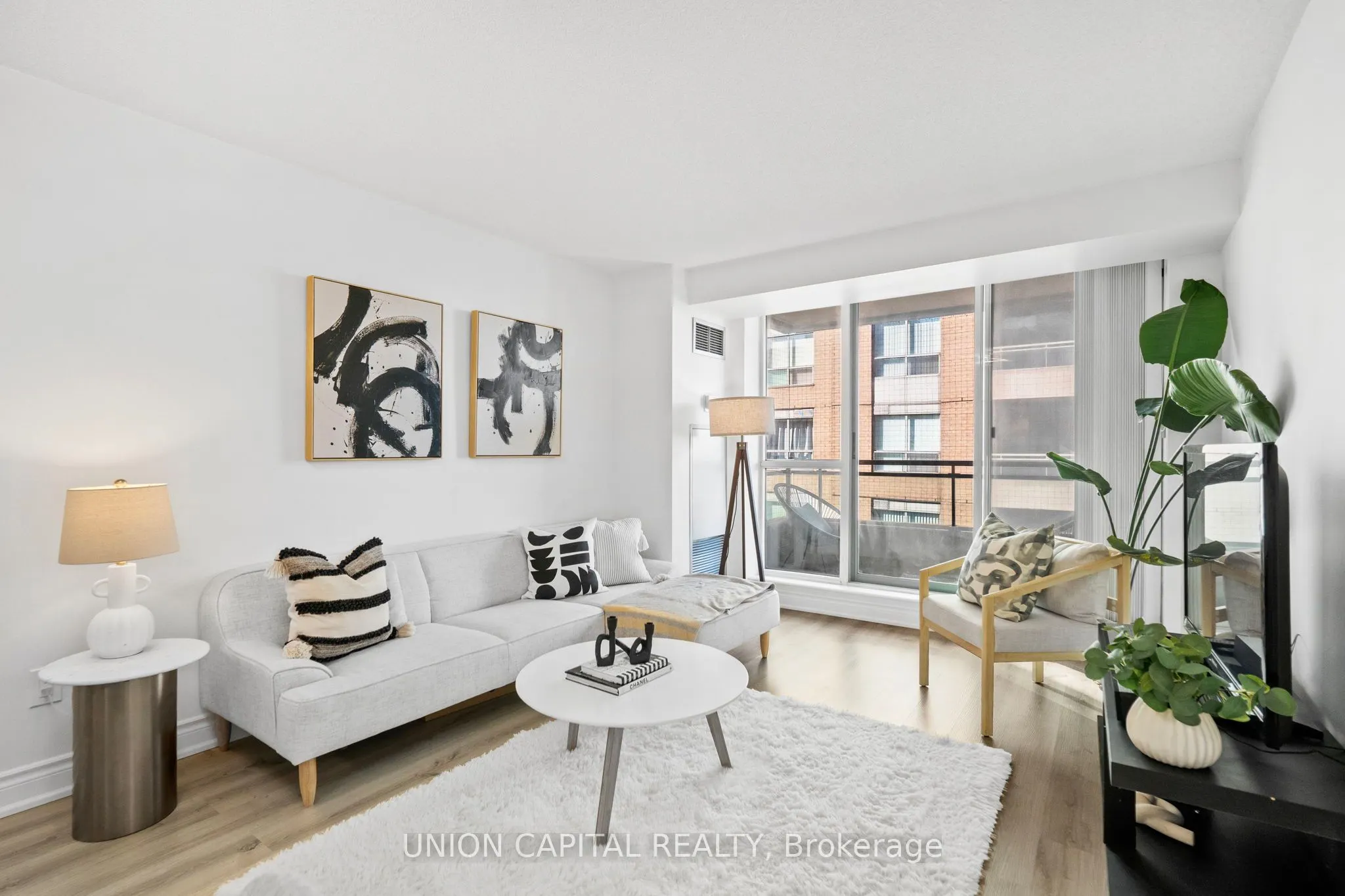 39 Pemberton Avenue, #LPH17