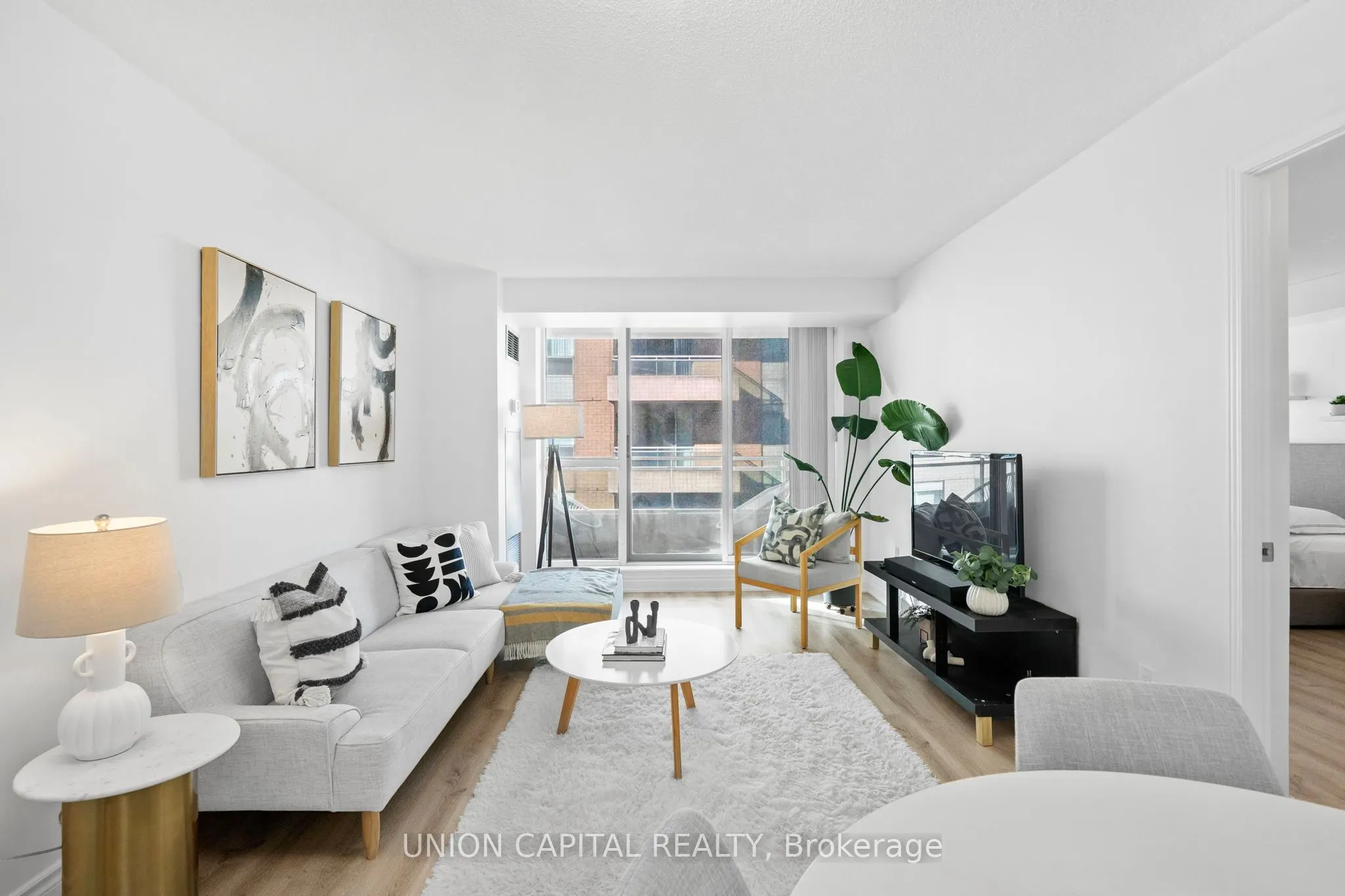 39 Pemberton Avenue, #LPH17