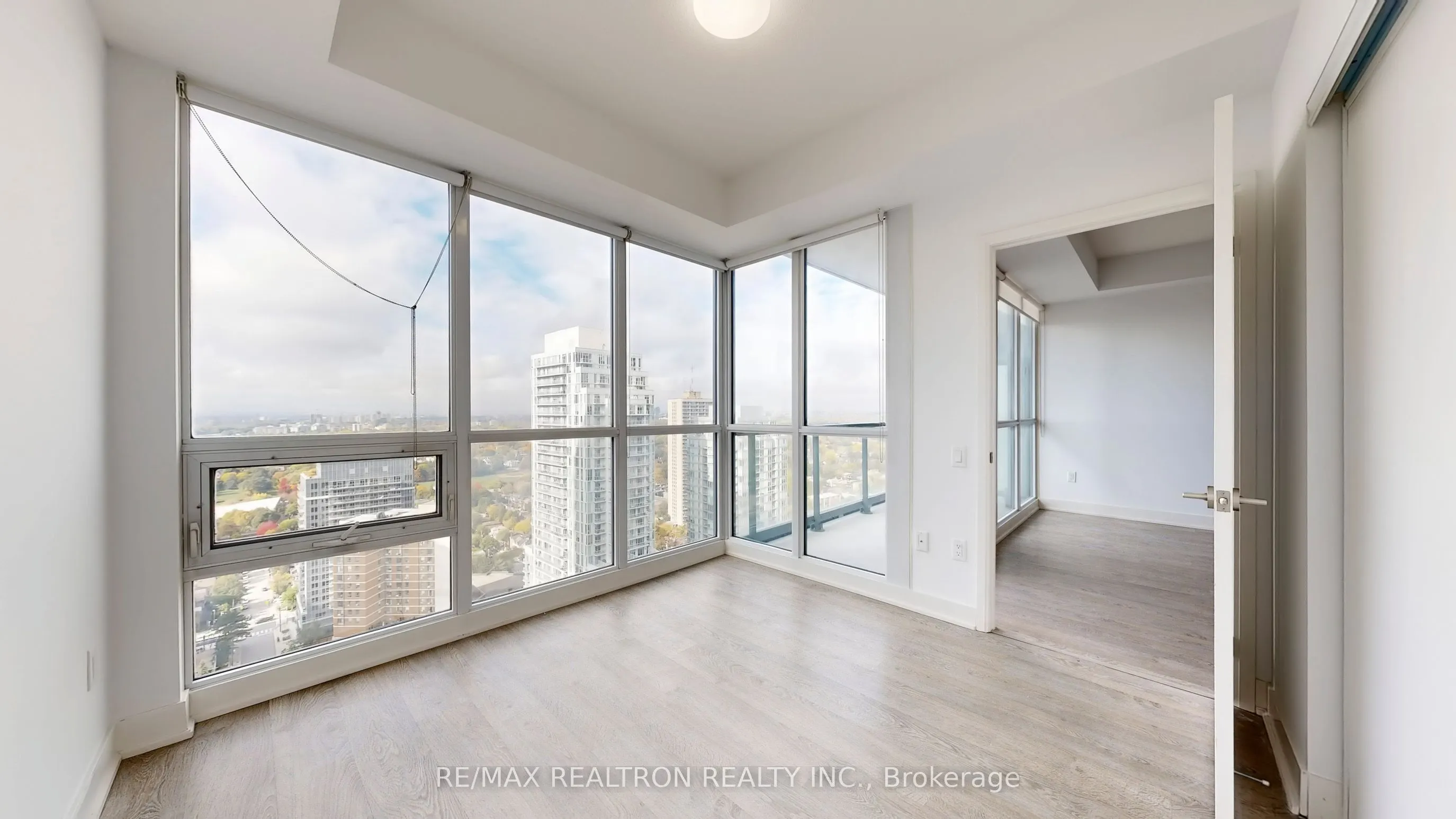 30 Roehampton Avenue, #3003