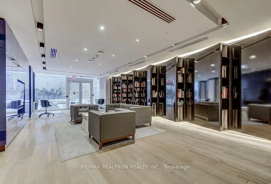 30 Roehampton Avenue, #3003