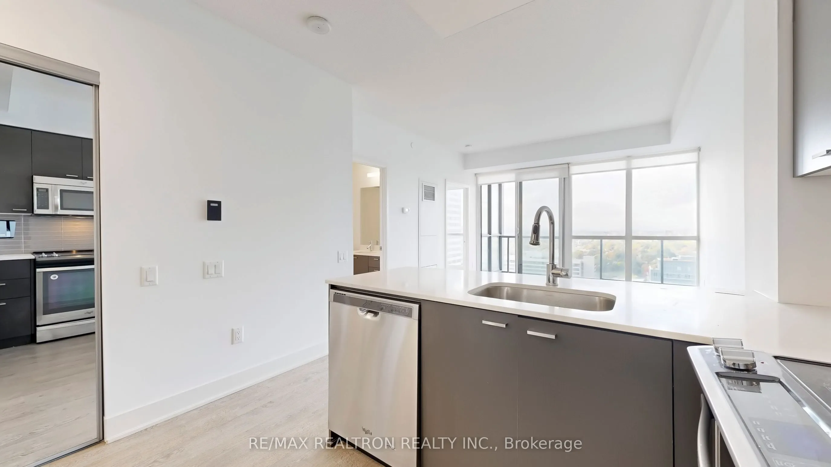 30 Roehampton Avenue, #3003