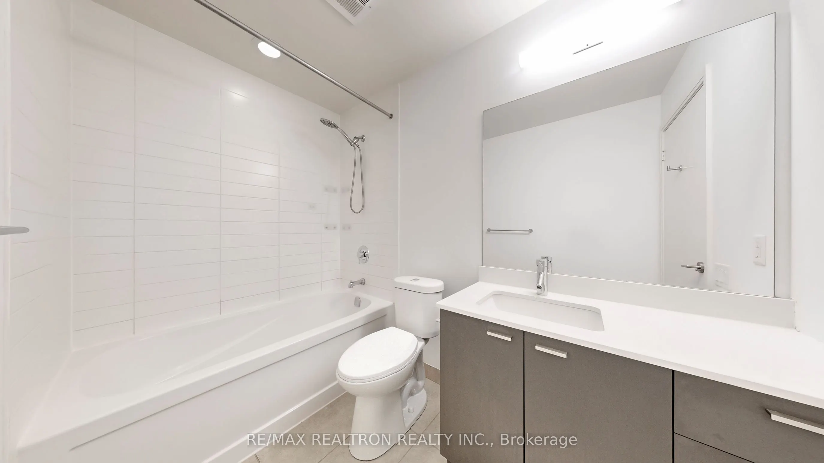 30 Roehampton Avenue, #3003