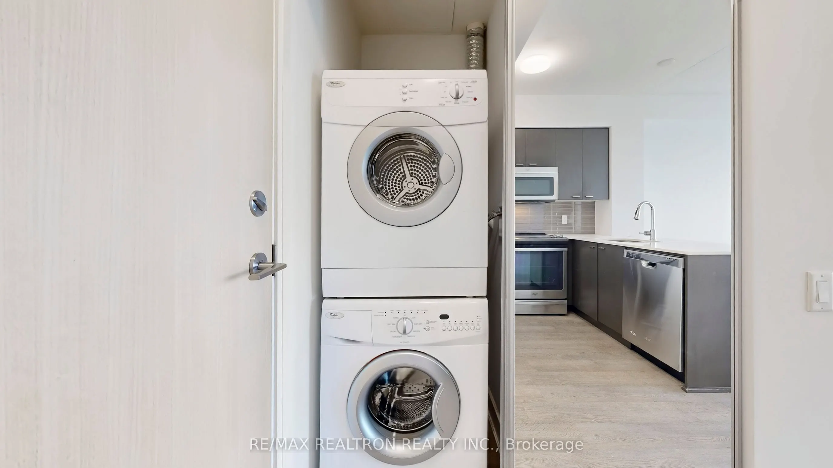 30 Roehampton Avenue, #3003