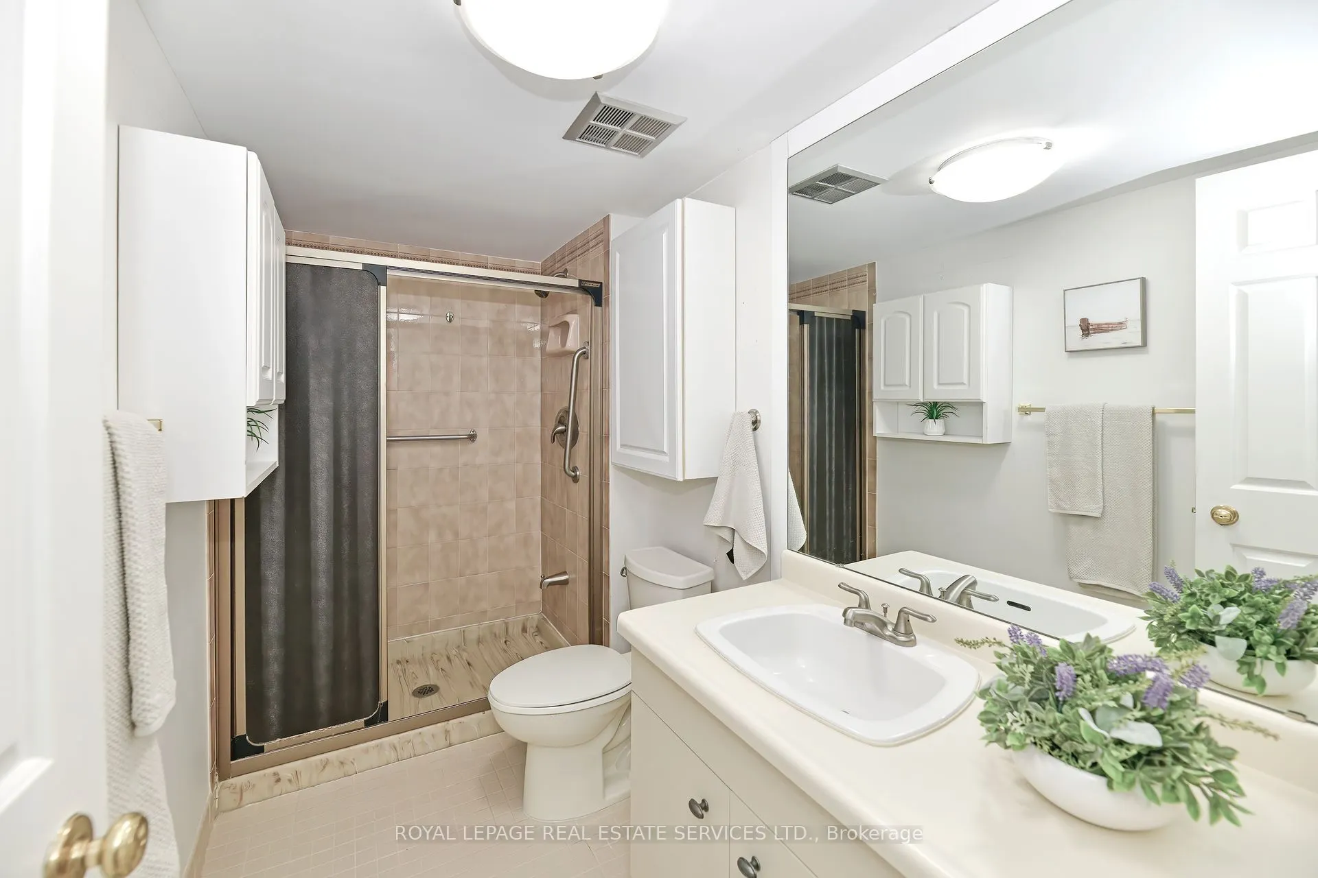 255 The Donway West, #320