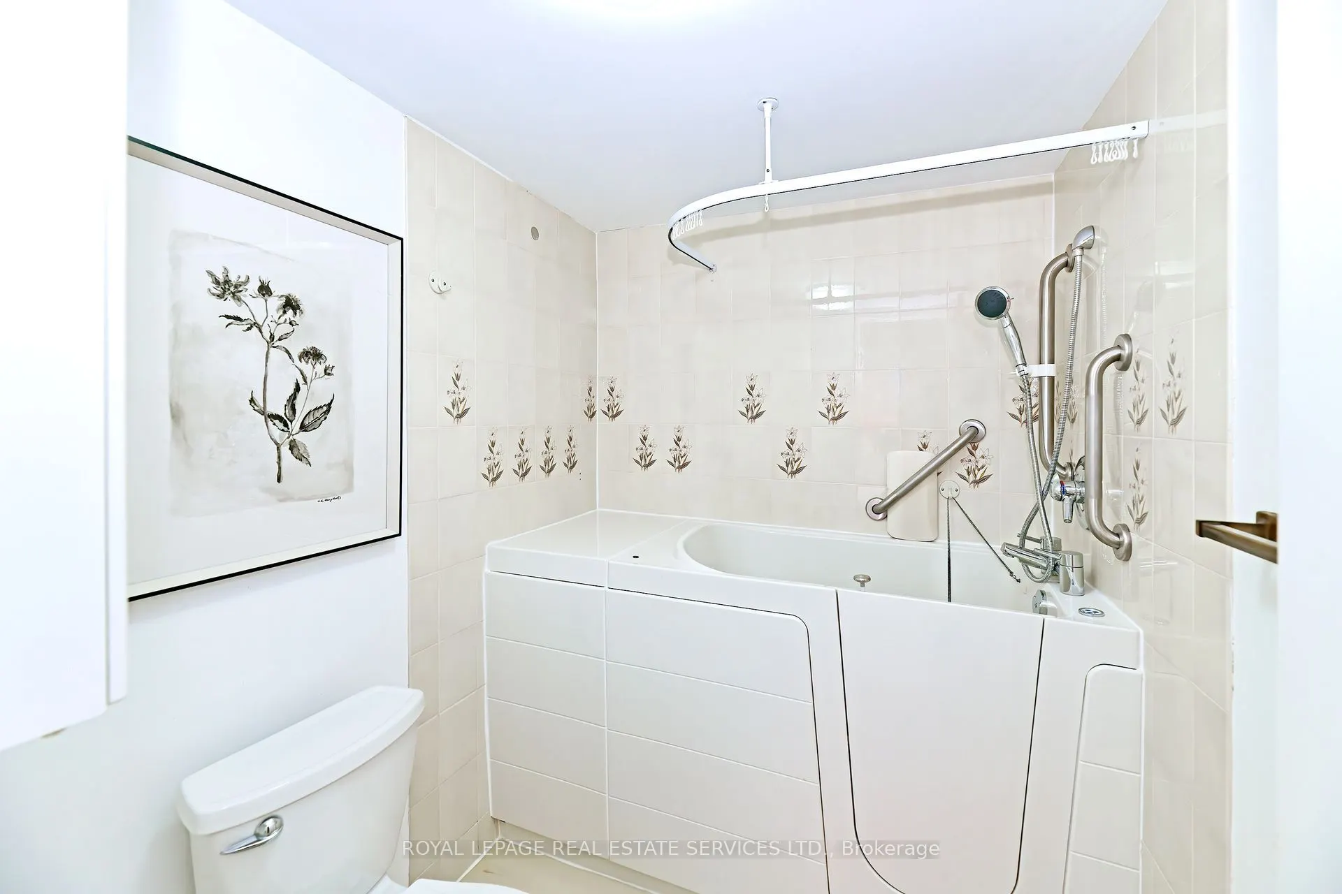 255 The Donway West, #320