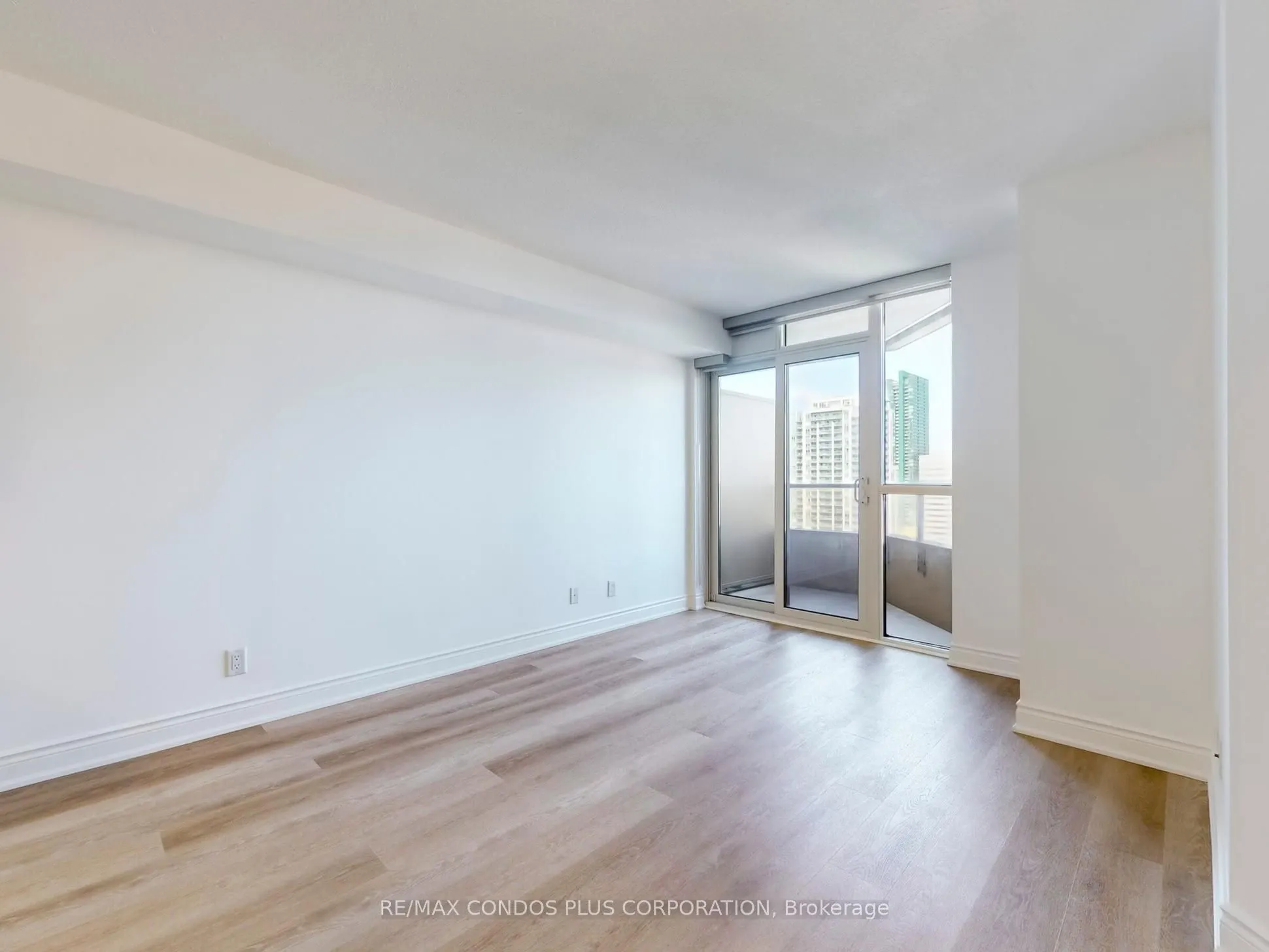 78 Harrison Garden Boulevard, #1801