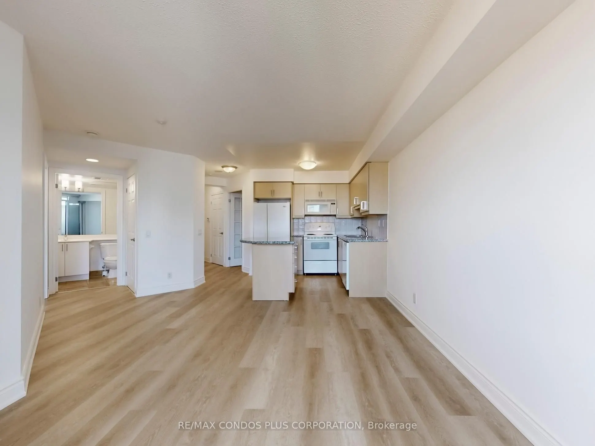 78 Harrison Garden Boulevard, #1801