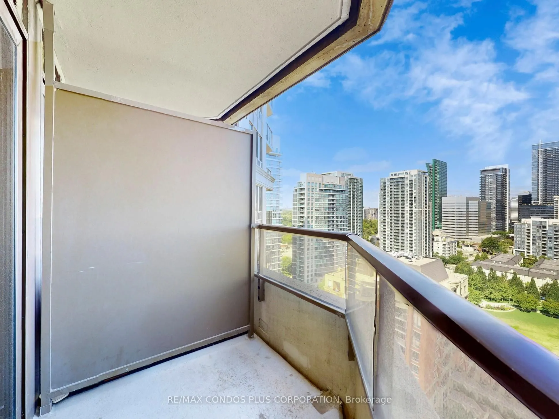 78 Harrison Garden Boulevard, #1801