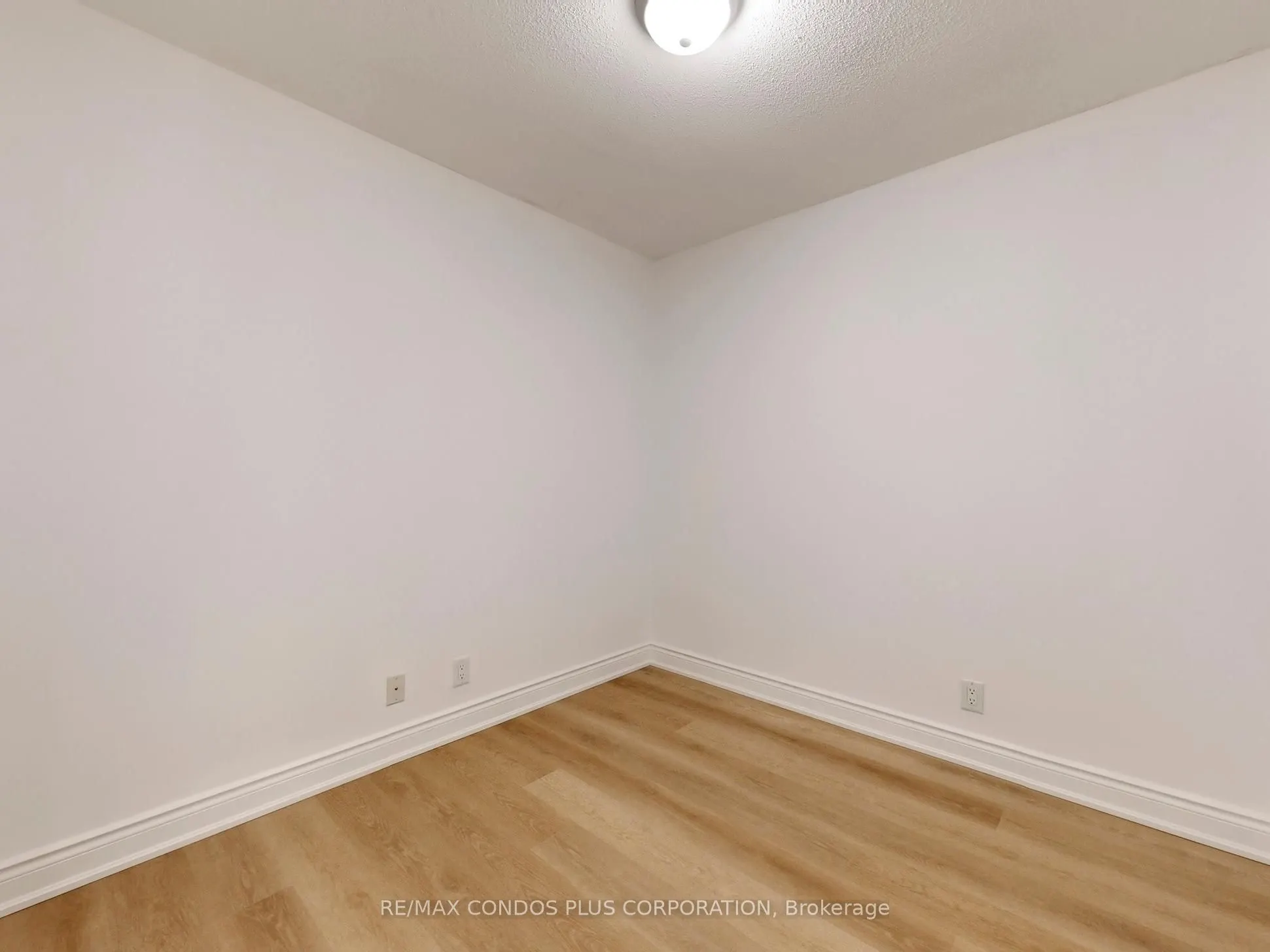 78 Harrison Garden Boulevard, #1801