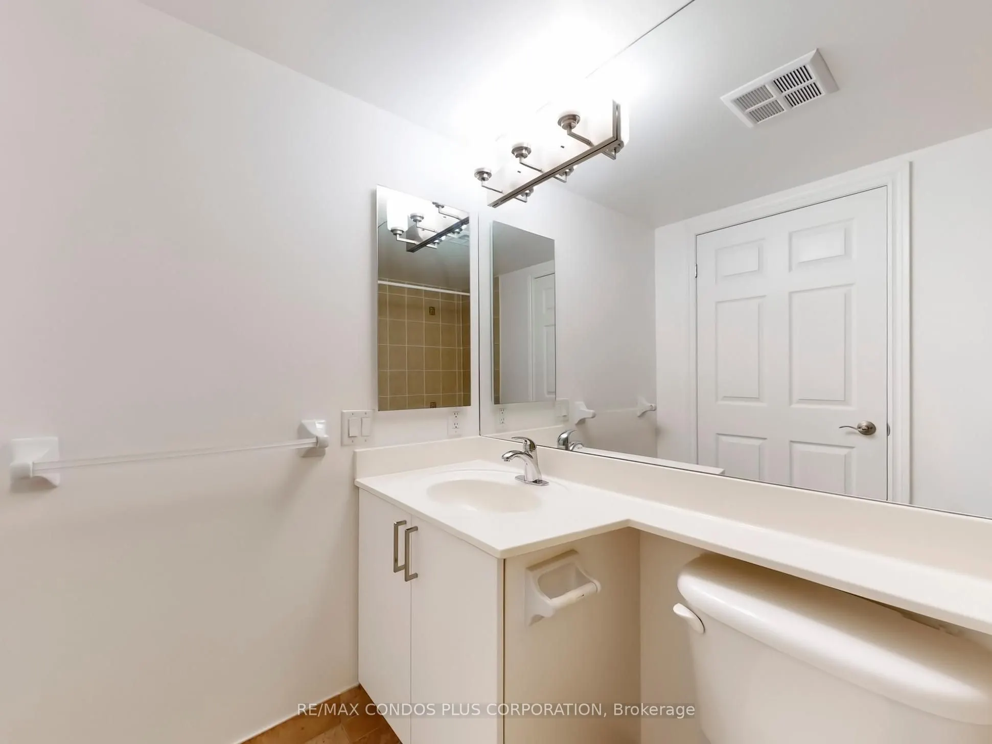 78 Harrison Garden Boulevard, #1801