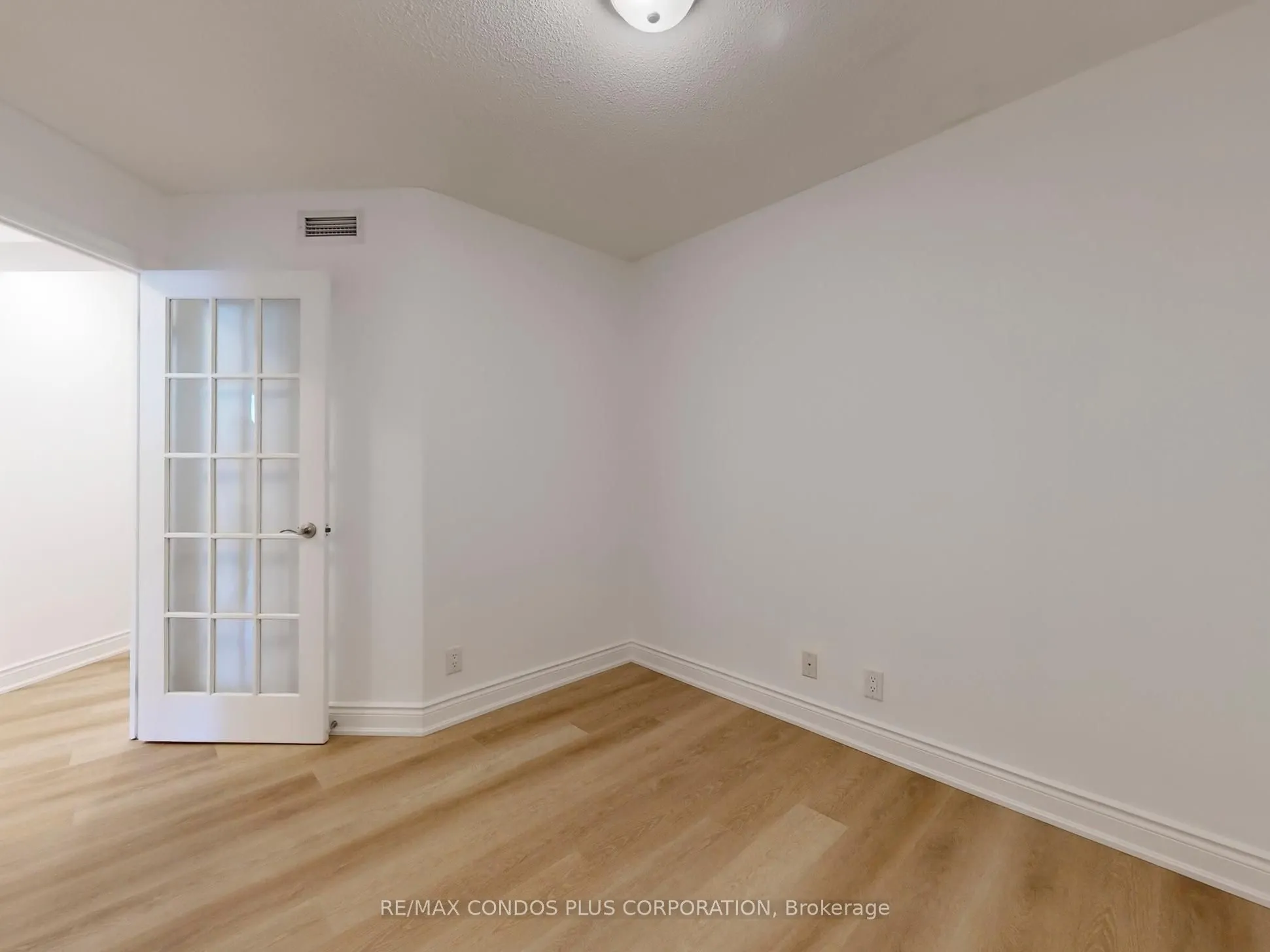 78 Harrison Garden Boulevard, #1801