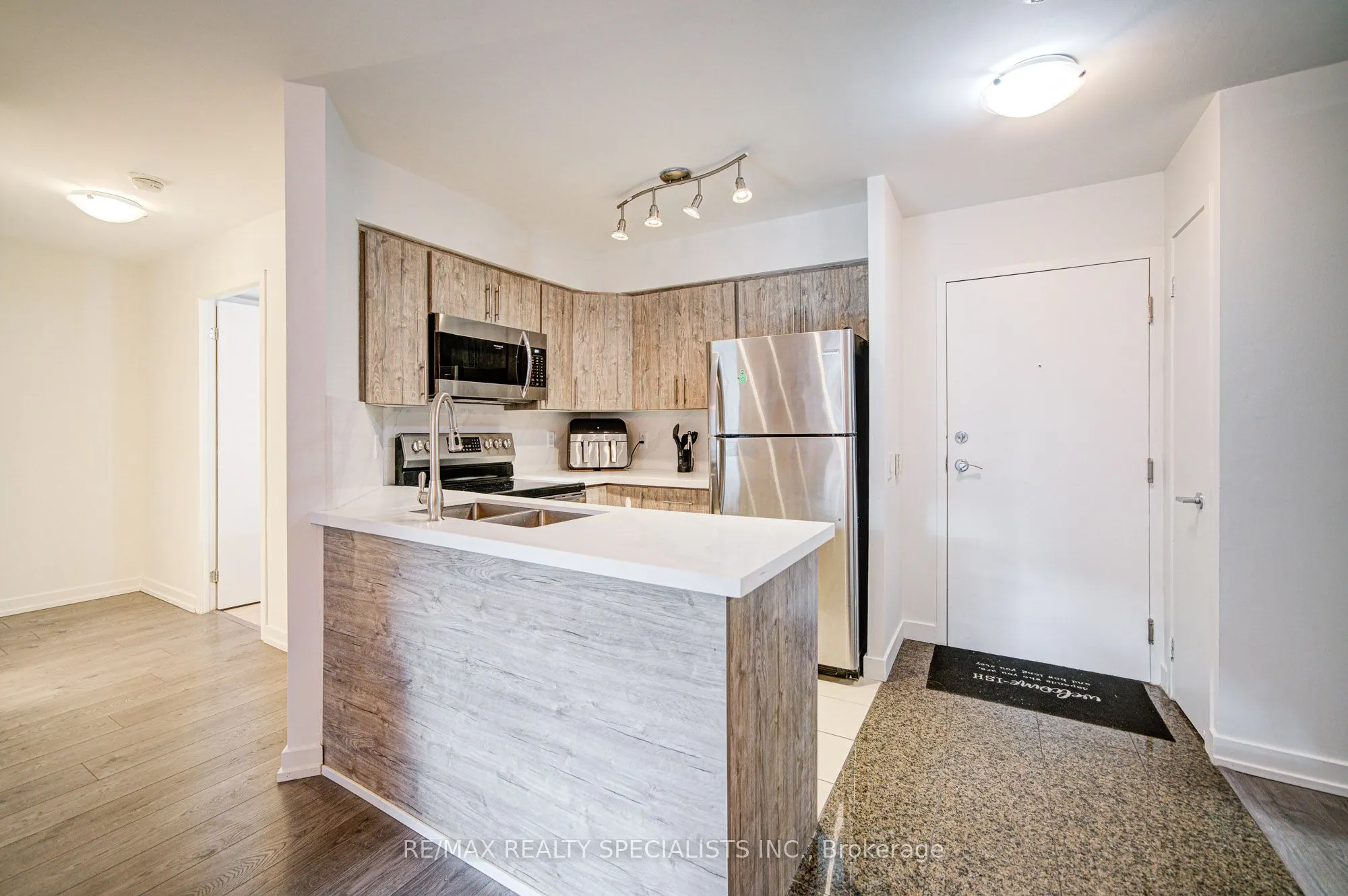 361 Front Street W, #608