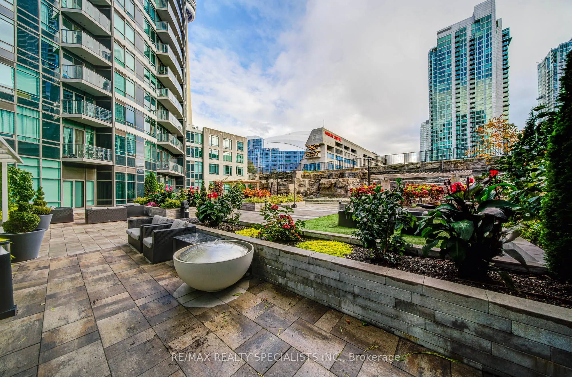 361 Front Street W, #608