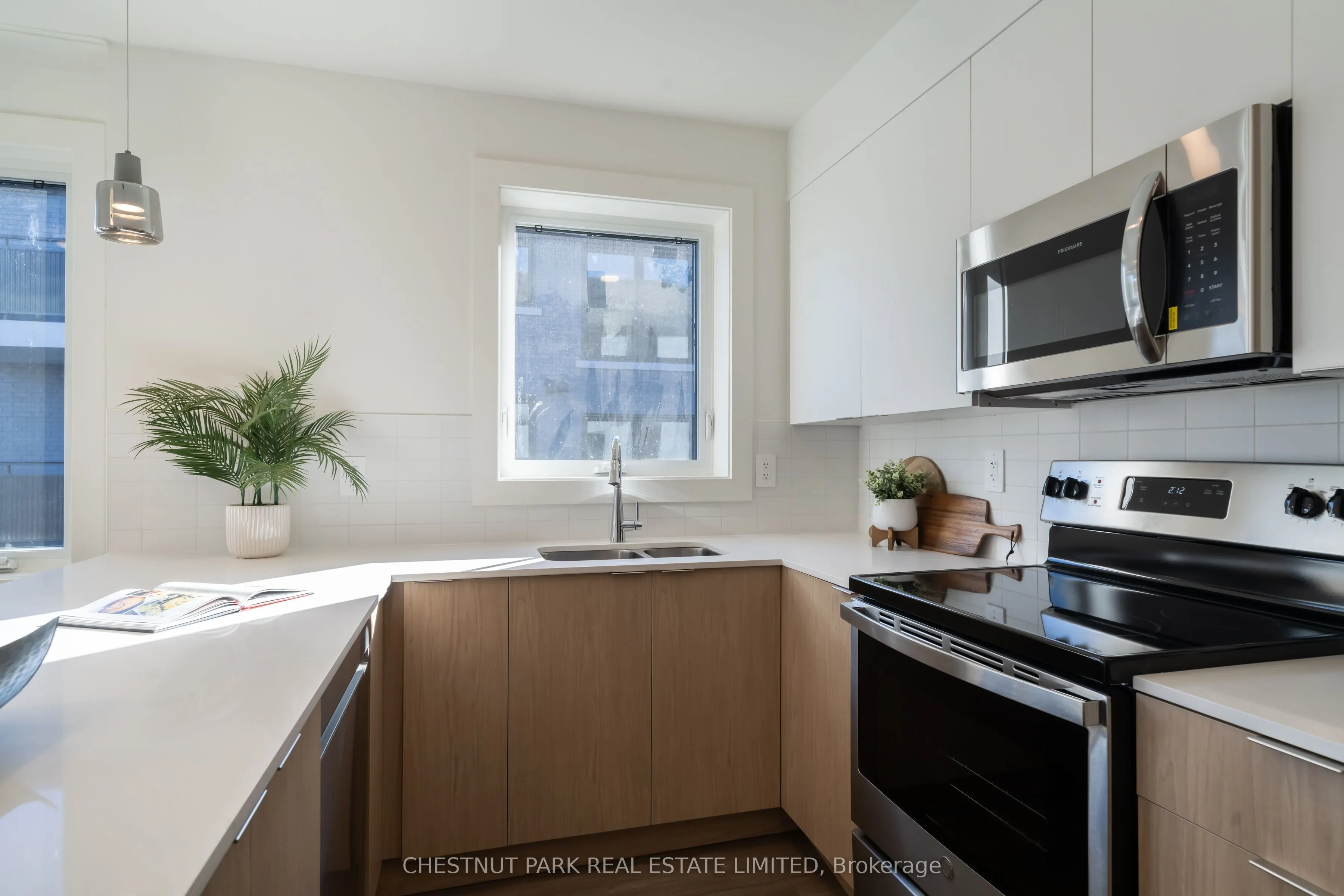 1466 Avenue Road, #4