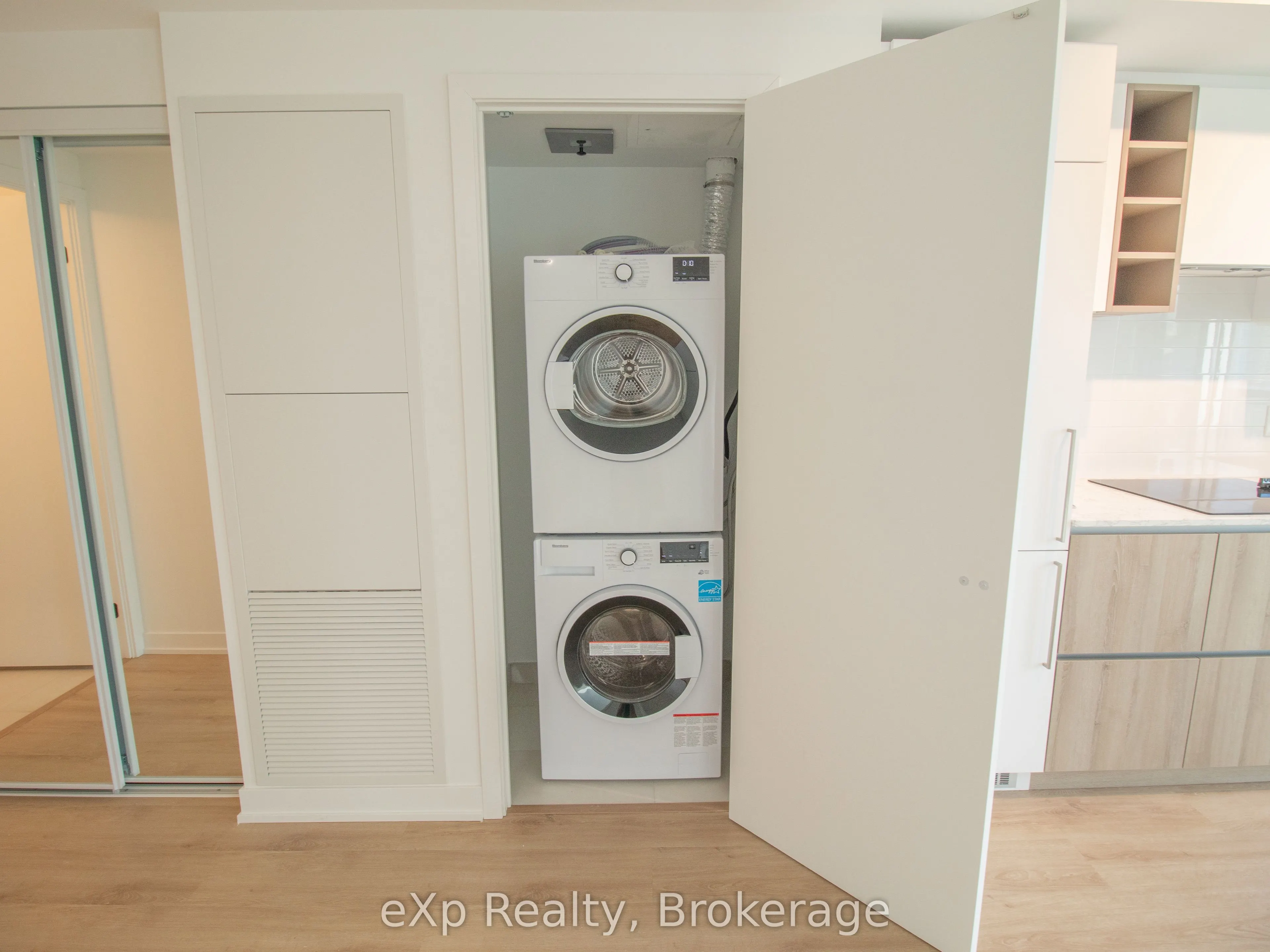 319 Jarvis Street, #4005