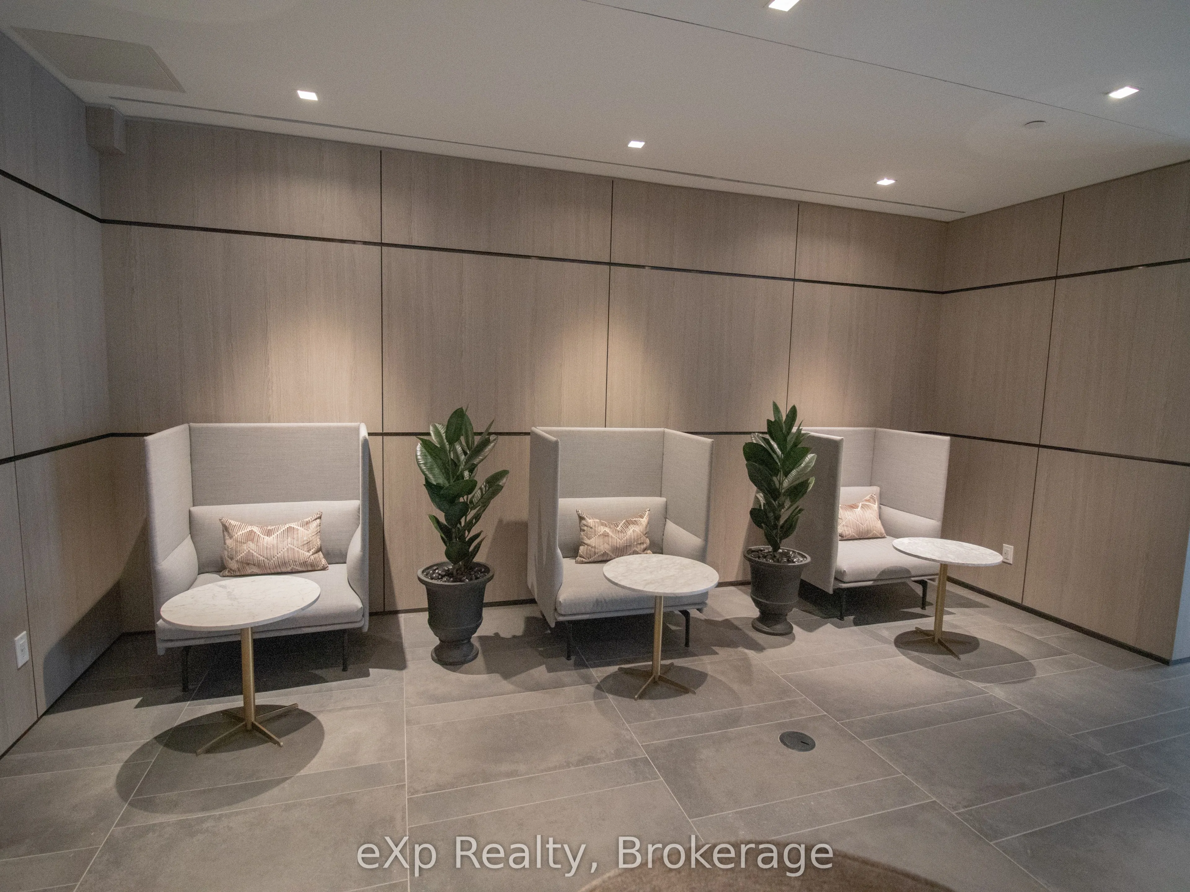 319 Jarvis Street, #4005