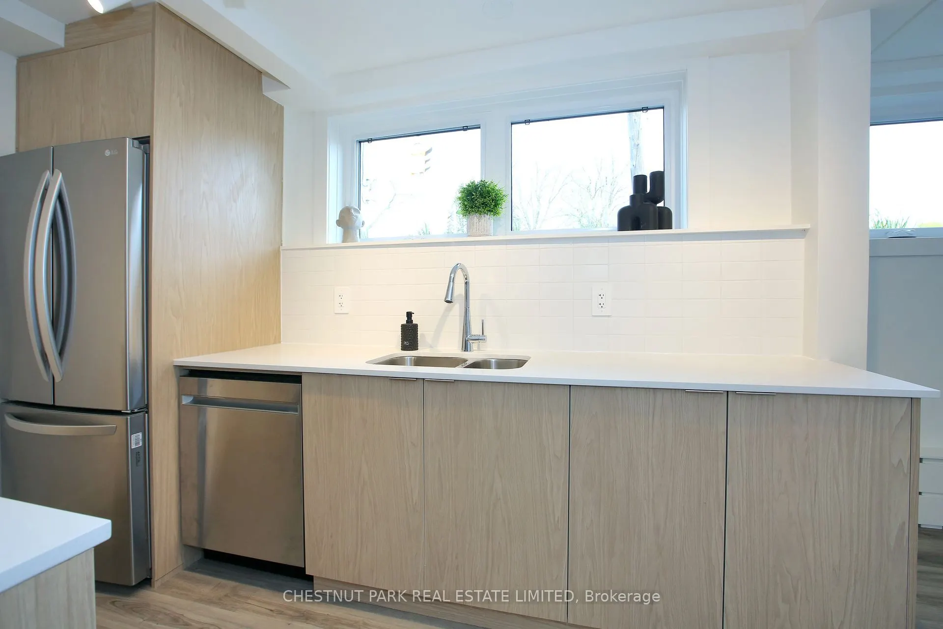 1454 Avenue Road, #1