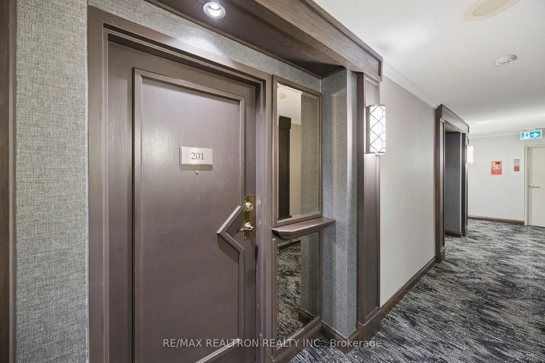 5444 Yonge Street, #201