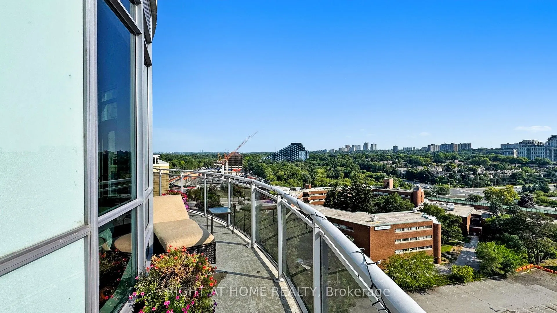 2756 Old Leslie Street, #1110