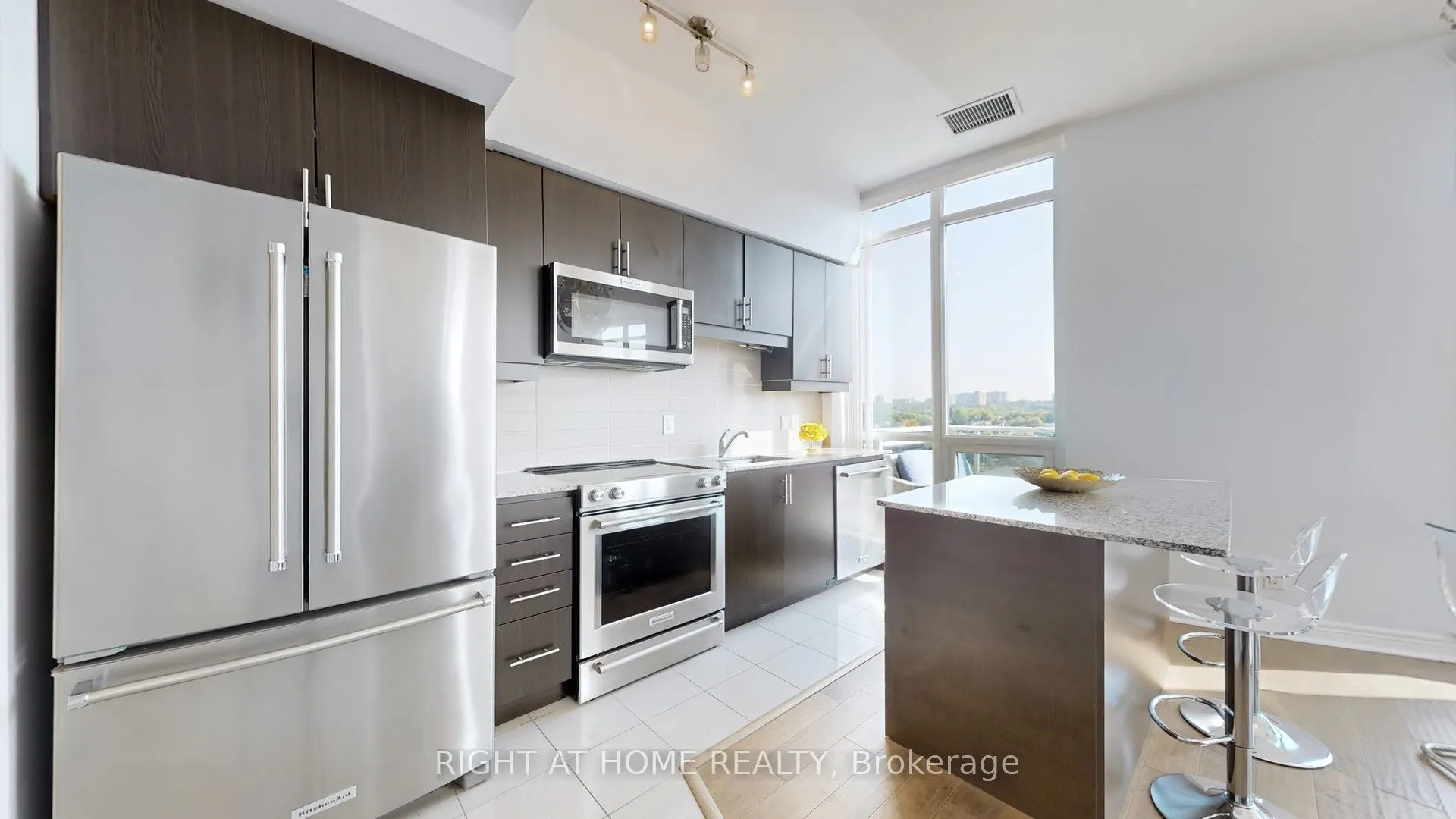 2756 Old Leslie Street, #1110