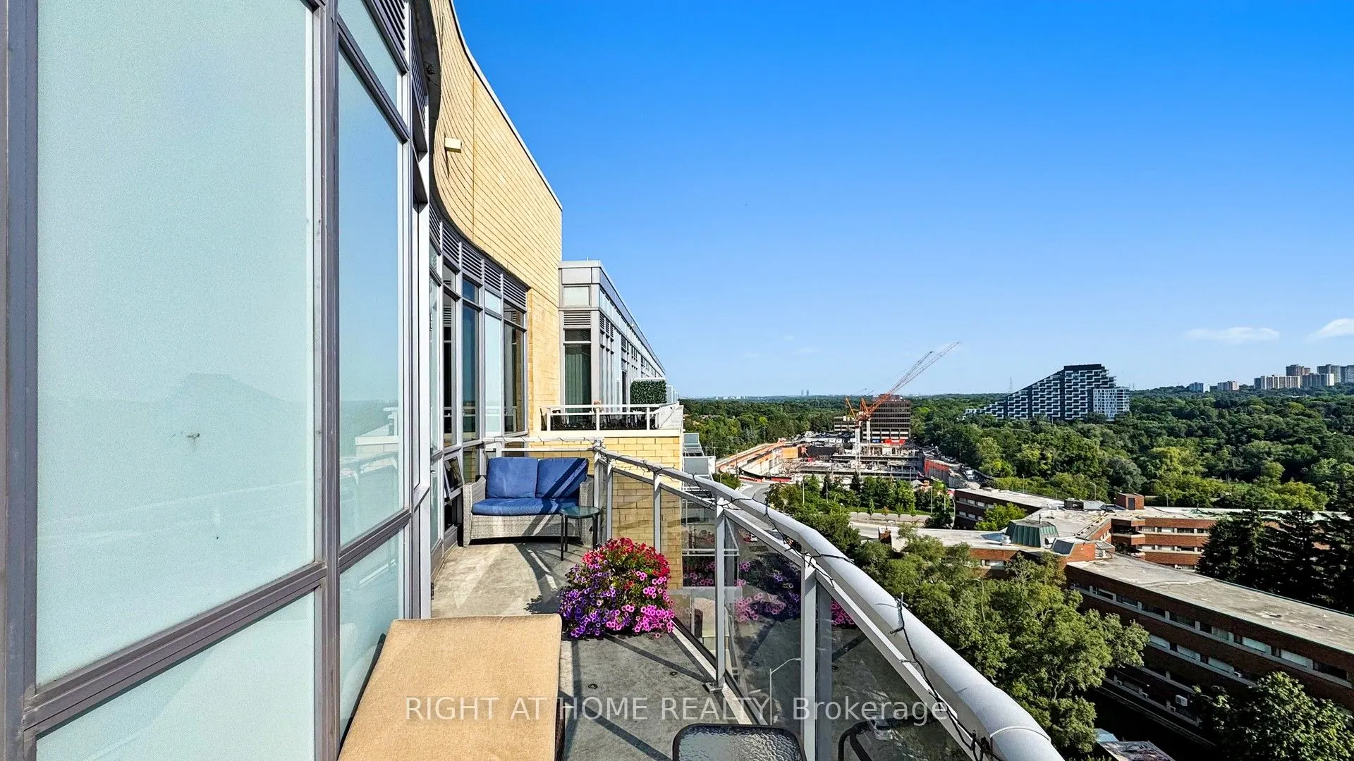 2756 Old Leslie Street, #1110