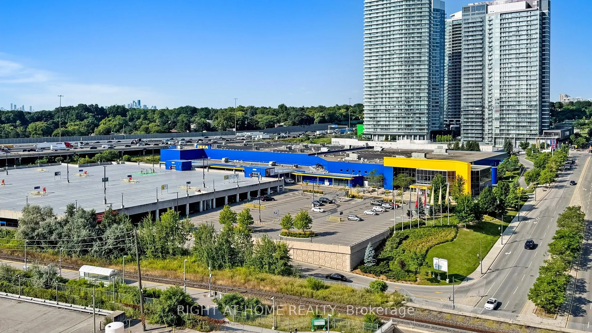 2756 Old Leslie Street, #1110