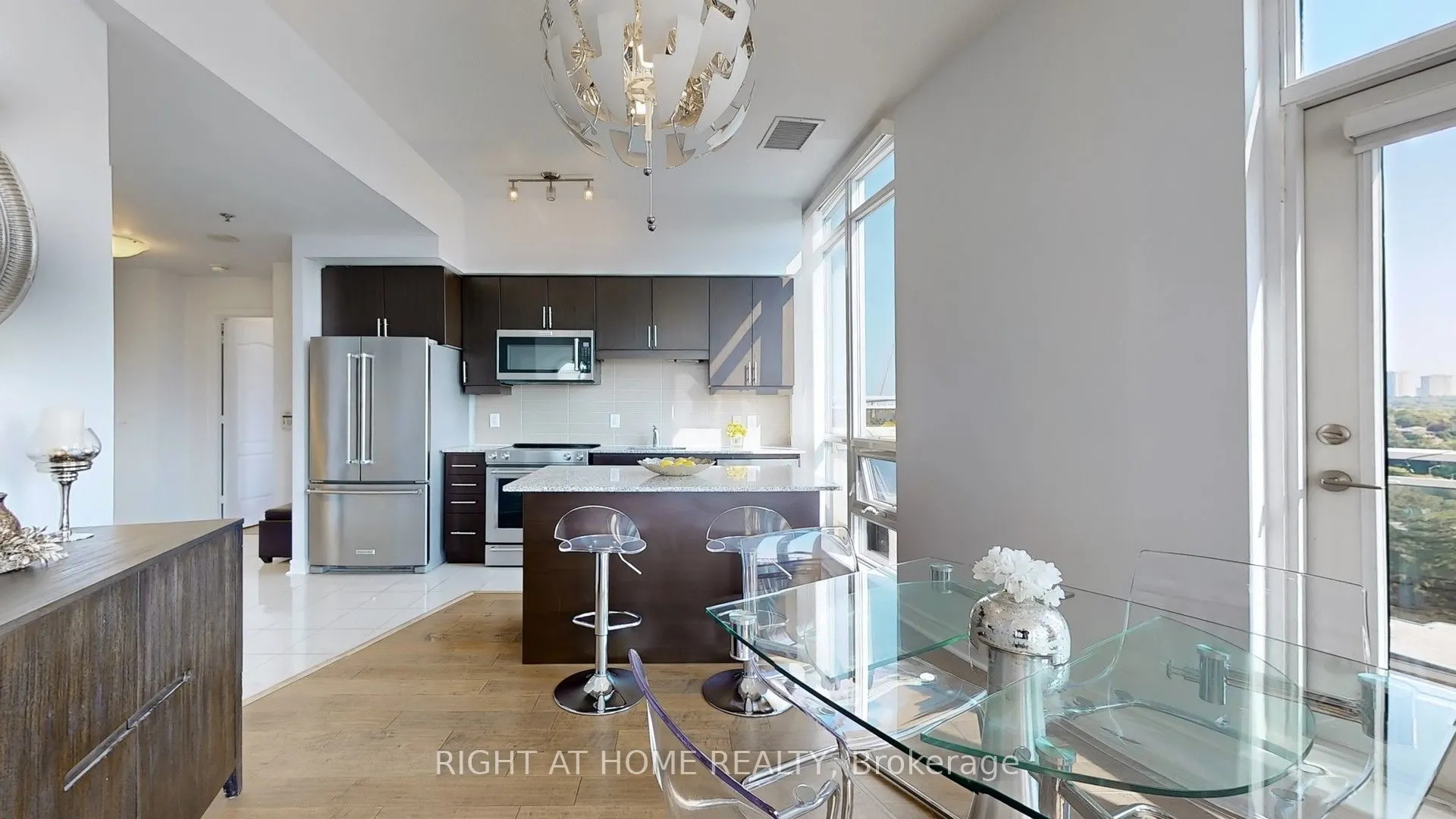 2756 Old Leslie Street, #1110