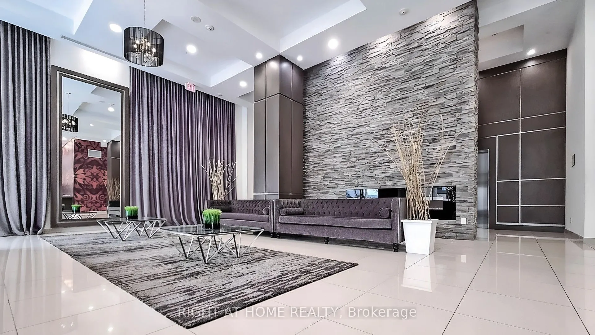 2756 Old Leslie Street, #1110