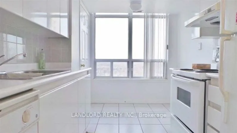 8 Hillcrest Avenue, #1917