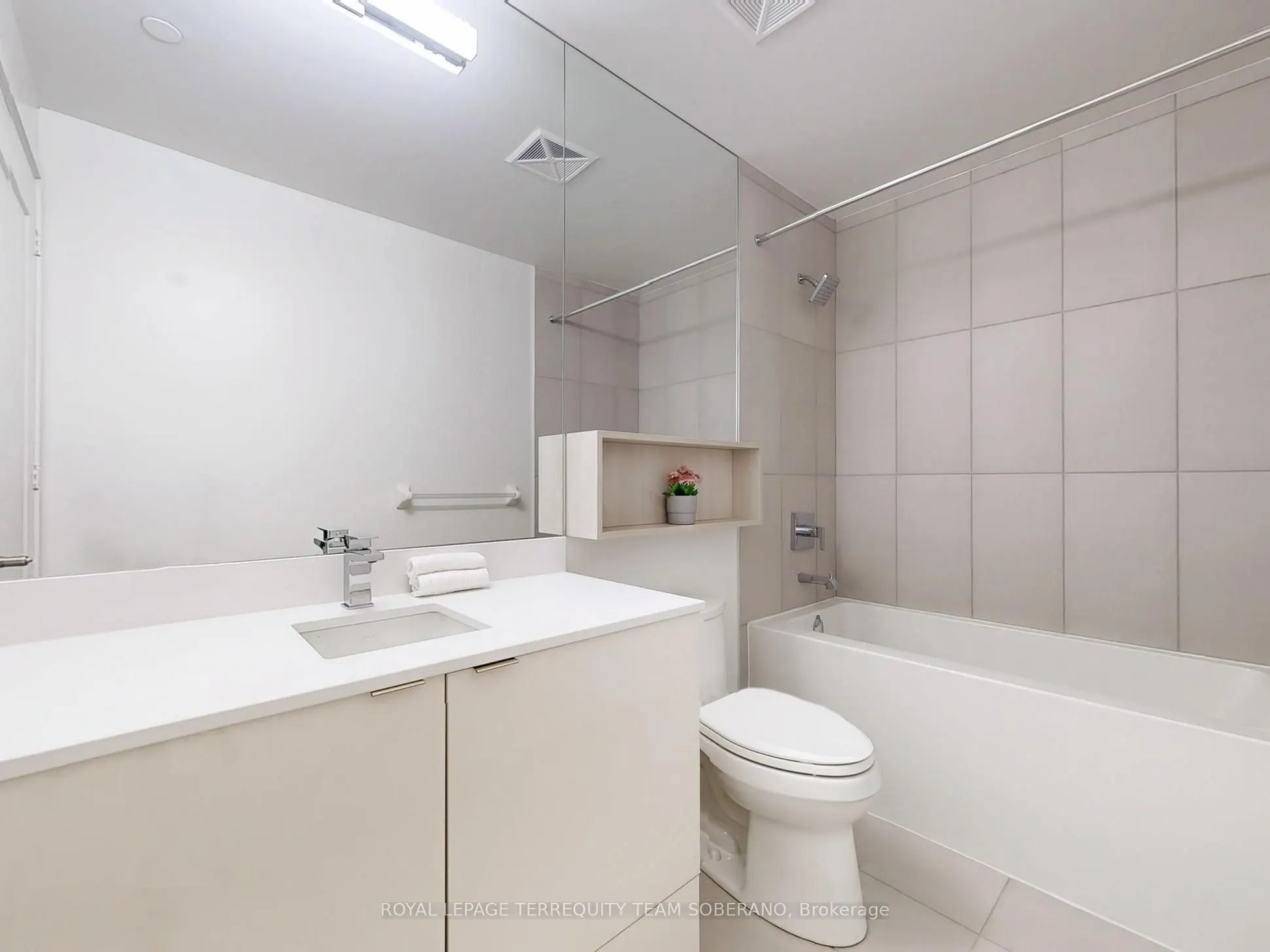 70 Princess Street, #2605