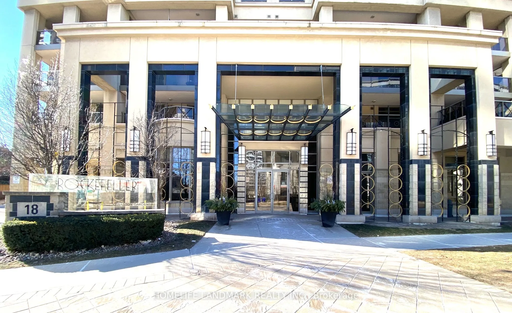 18 Kenaston Gardens, #608